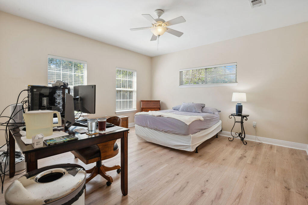 GRAND OAK PLACE - Residential
