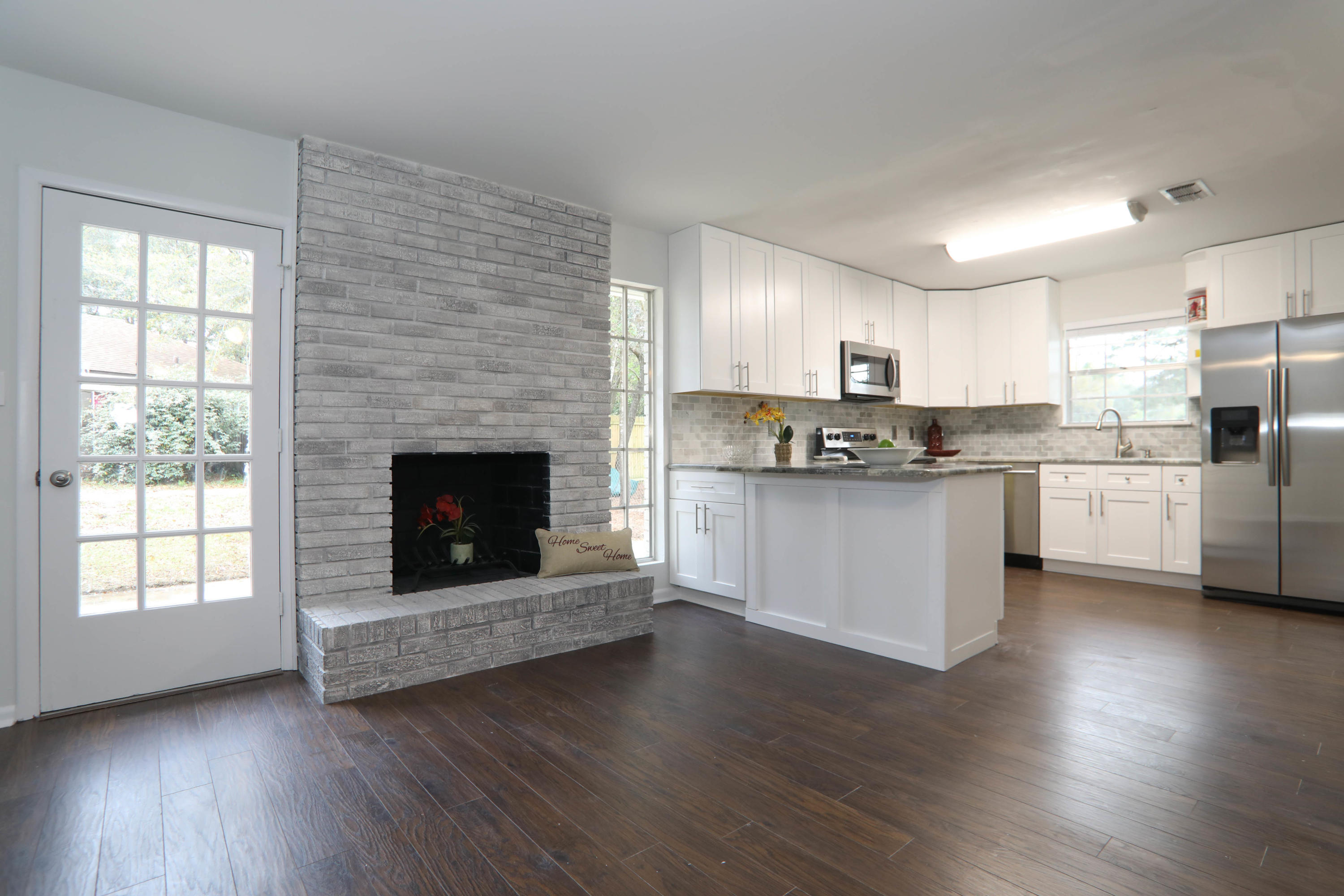 EDGEWATER VILLAGE NORTH - Residential