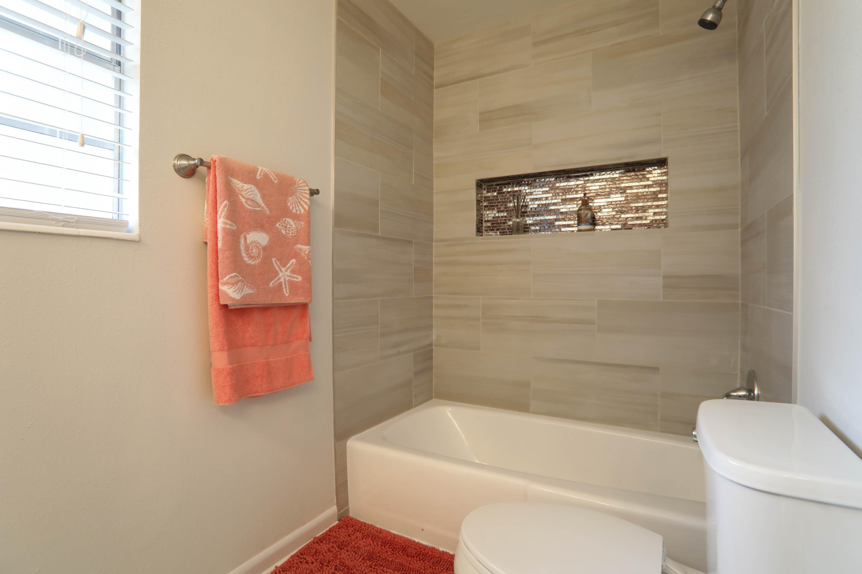 EDGEWATER VILLAGE NORTH - Residential