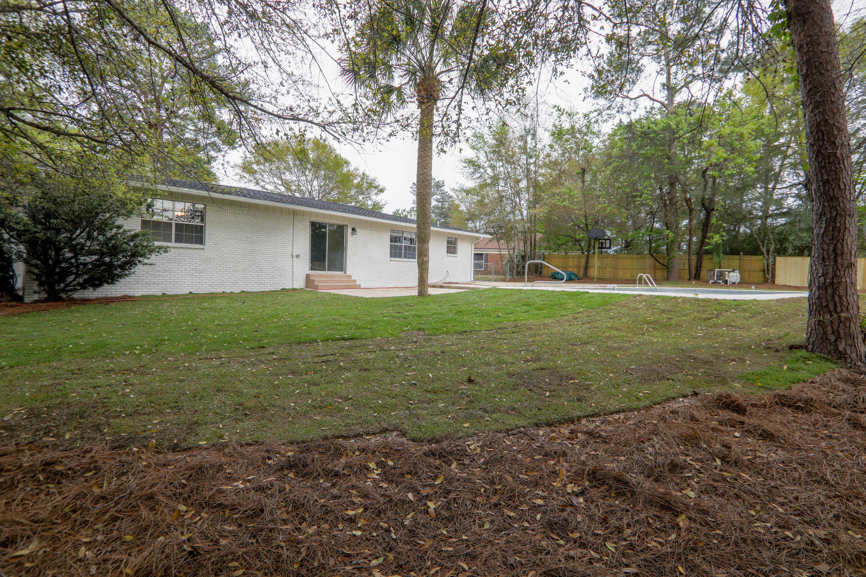 EDGEWATER VILLAGE NORTH - Residential