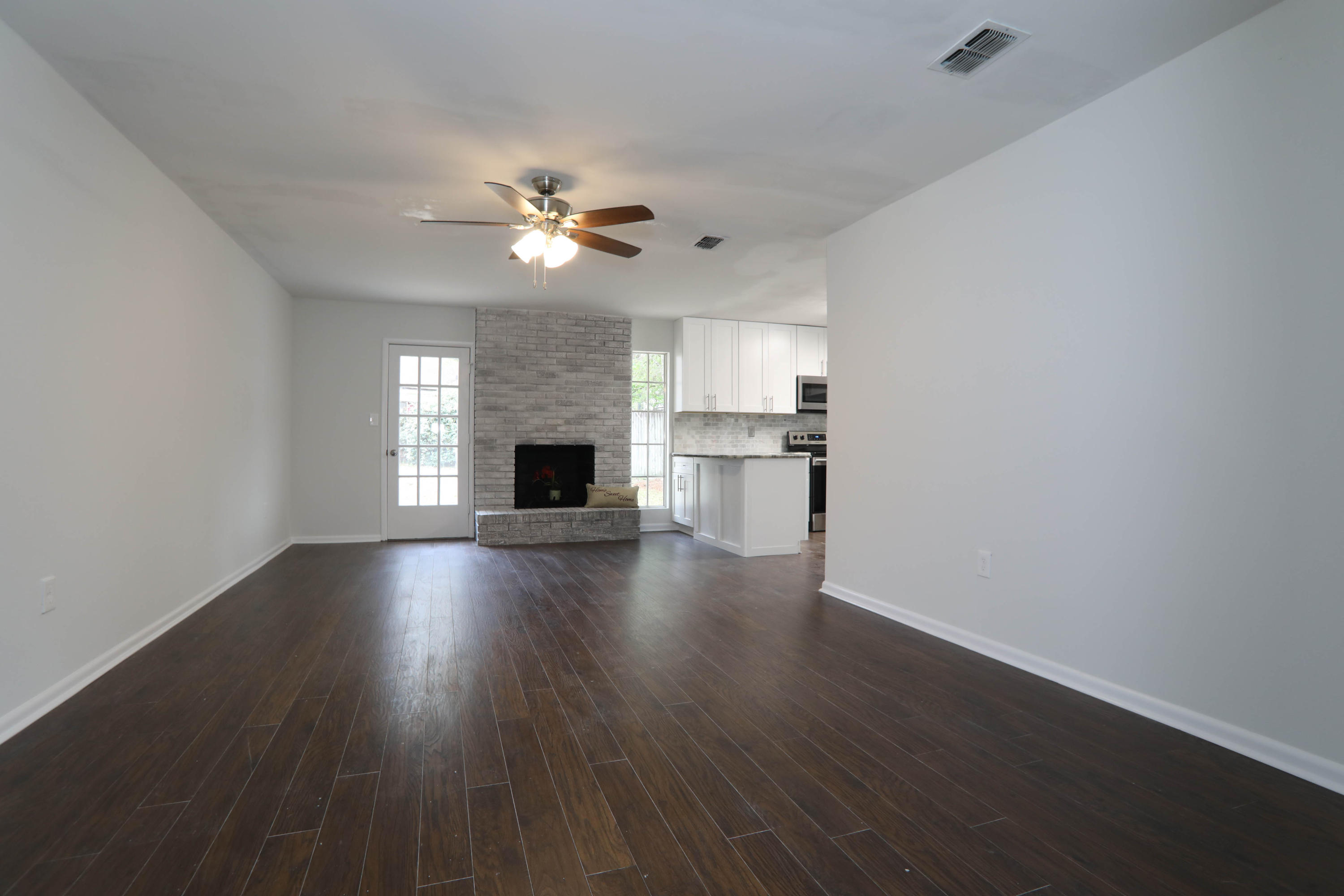 EDGEWATER VILLAGE NORTH - Residential