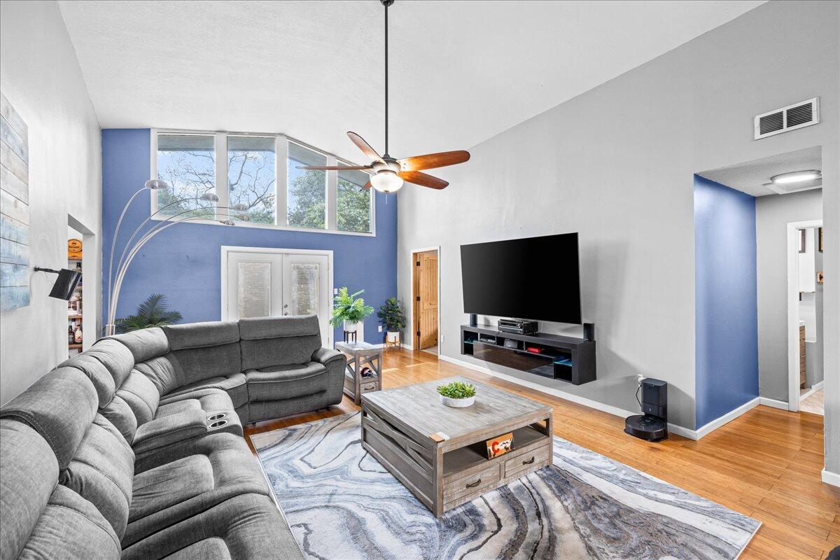 VICTORIA GARDENS 2 - Residential