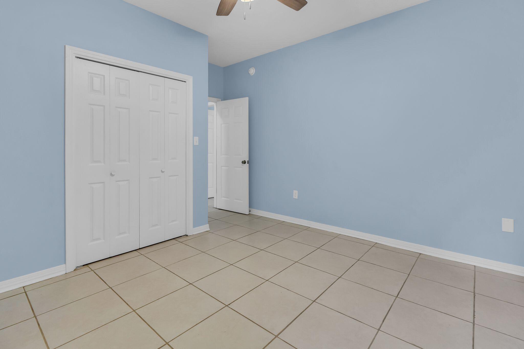 THE OAKS AT NICEVILLE - Residential Lease