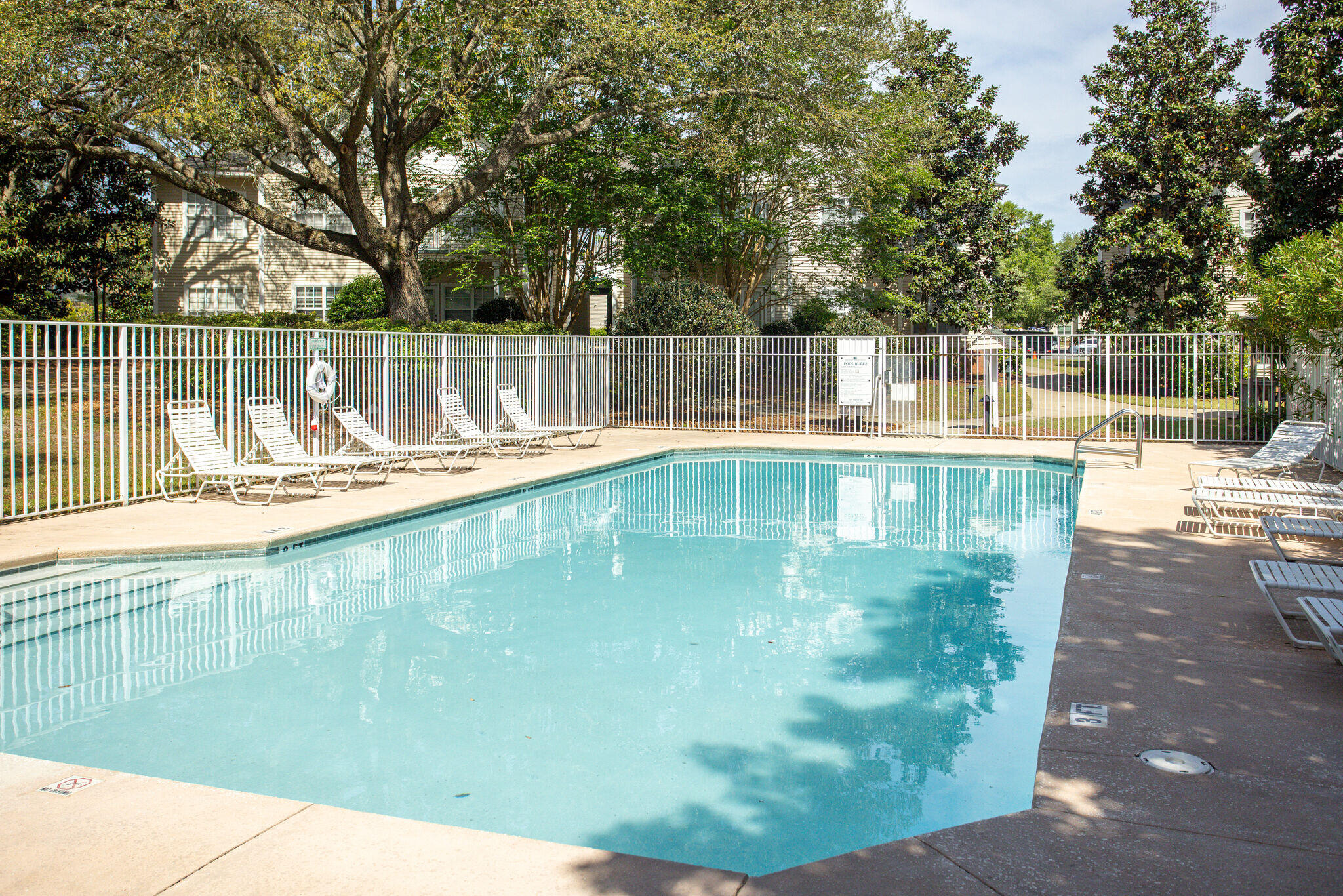 THE OAKS AT NICEVILLE - Residential Lease