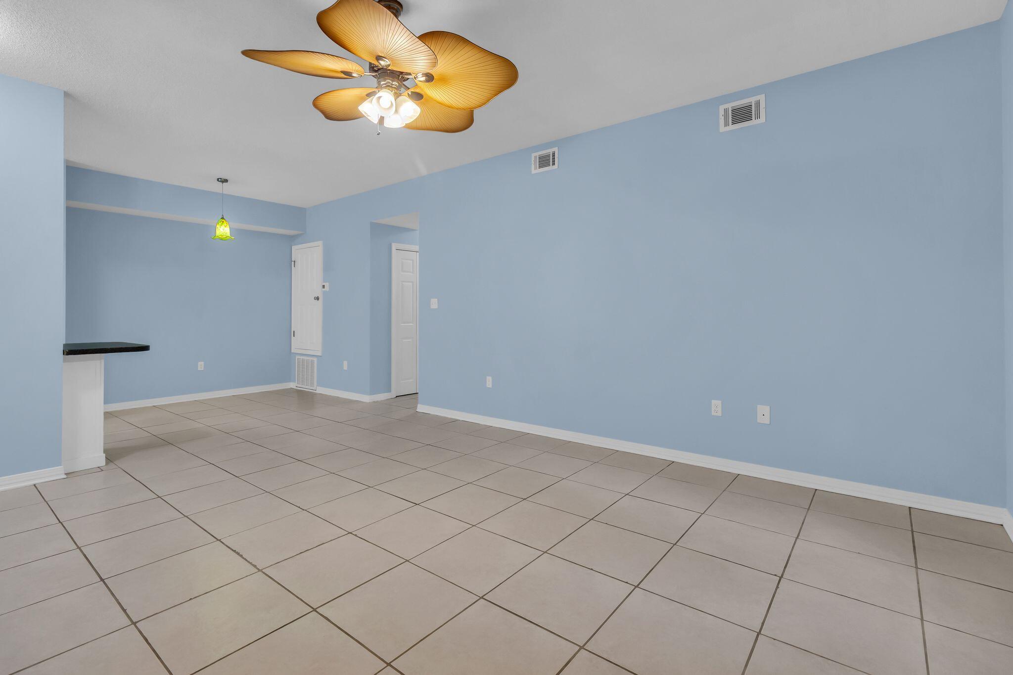 THE OAKS AT NICEVILLE - Residential Lease