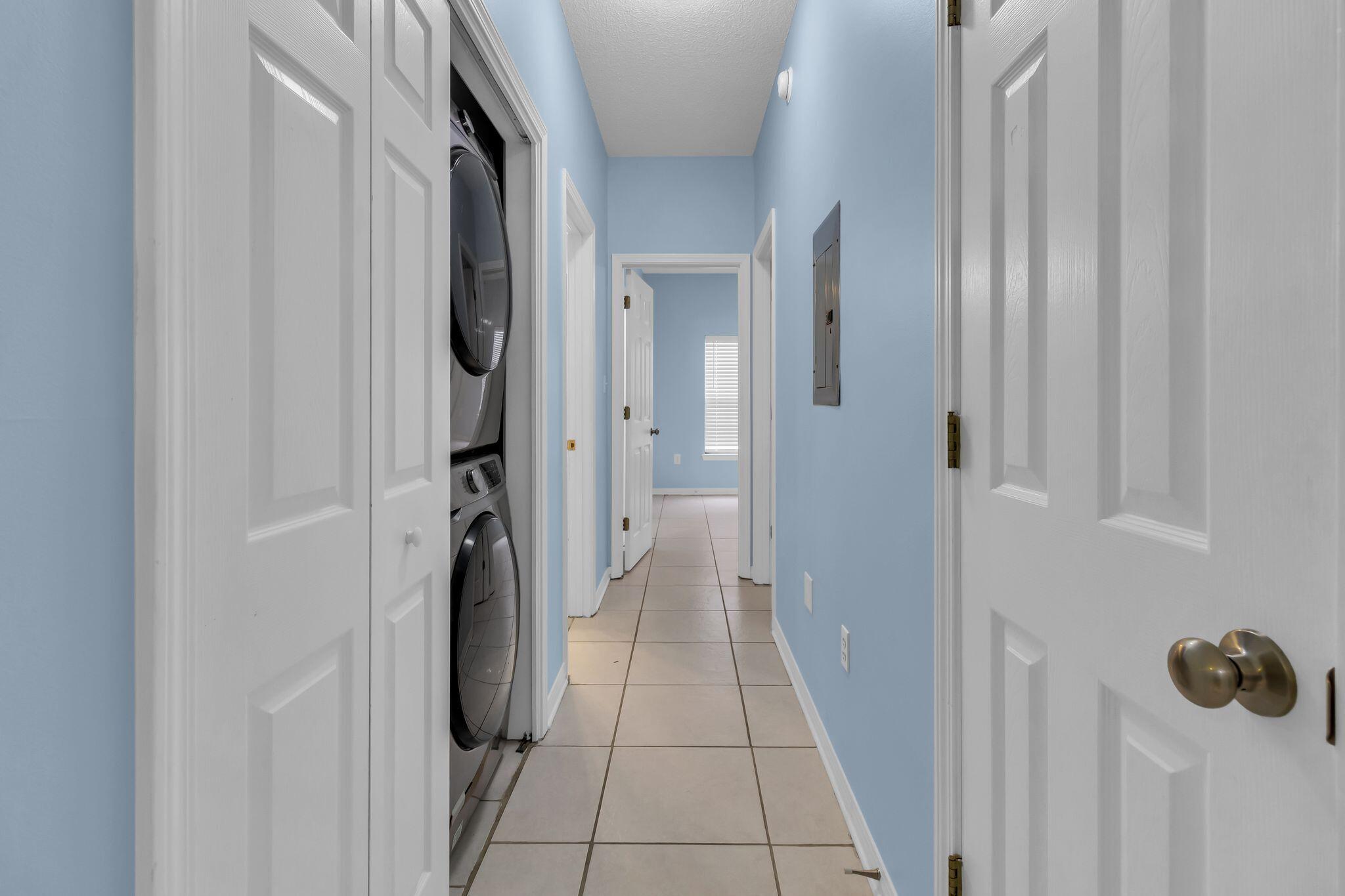 THE OAKS AT NICEVILLE - Residential Lease