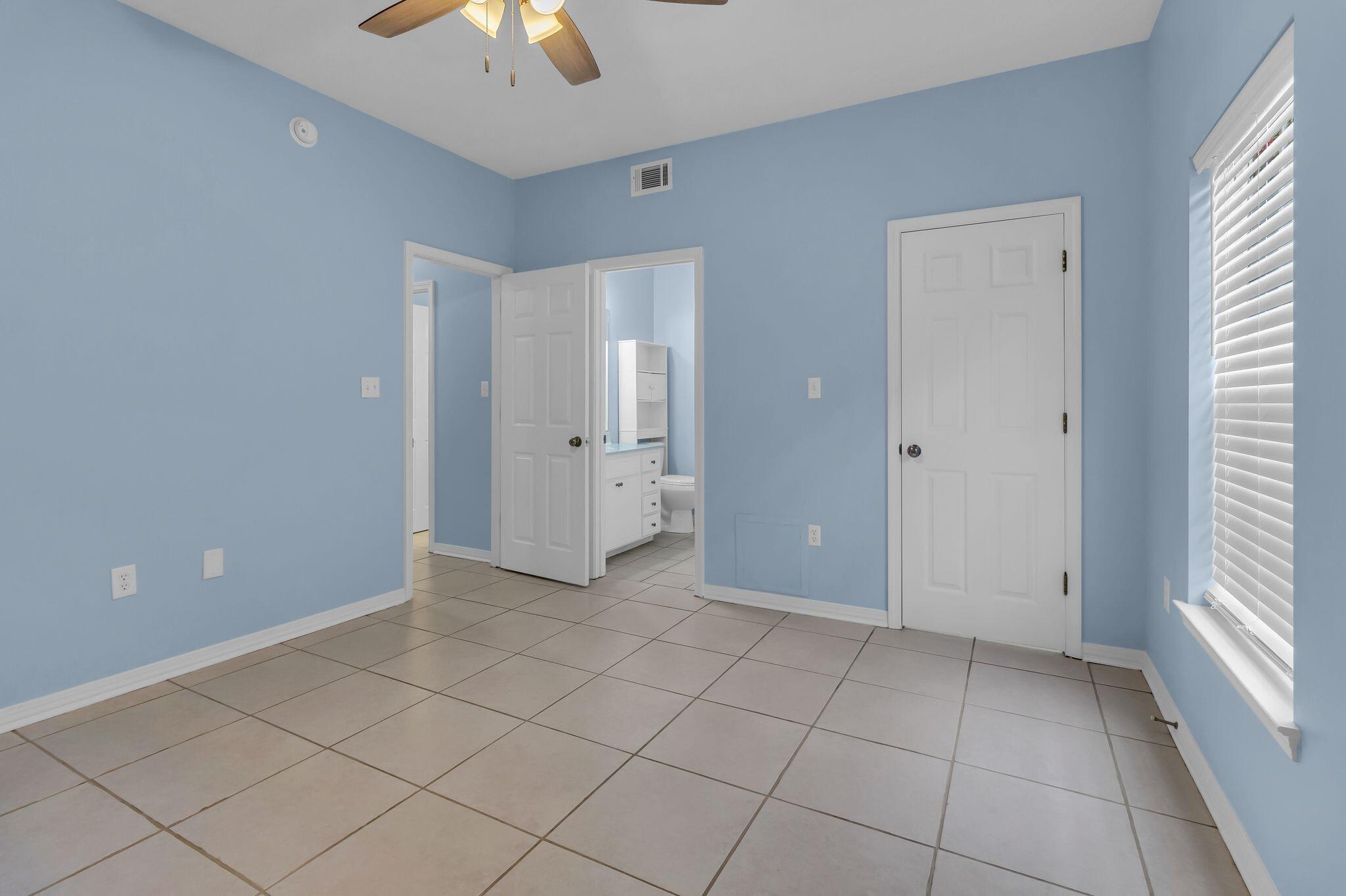 THE OAKS AT NICEVILLE - Residential Lease