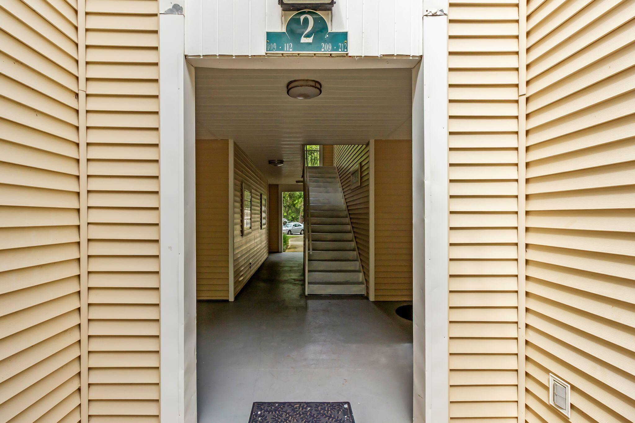 THE OAKS AT NICEVILLE - Residential Lease