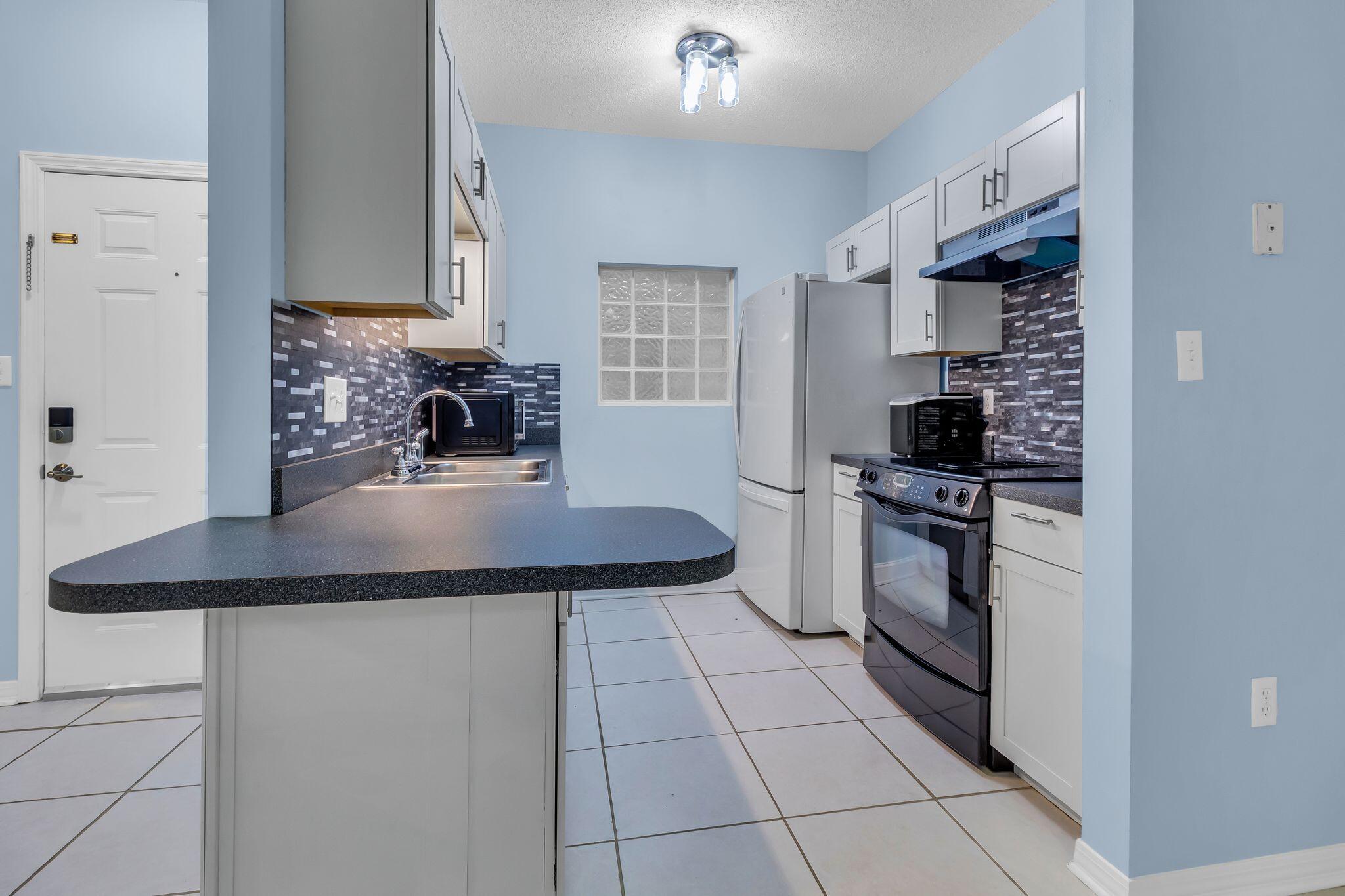 THE OAKS AT NICEVILLE - Residential Lease