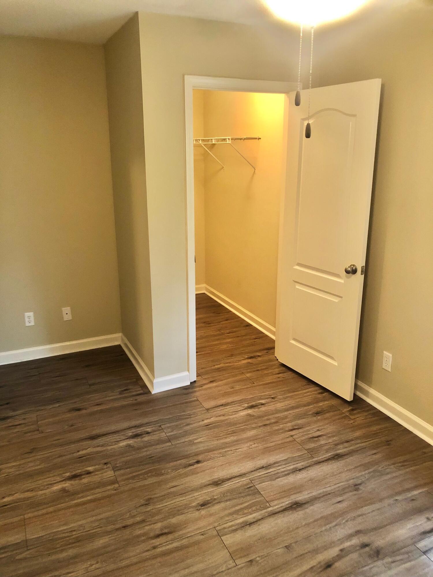 ARBOR LAKE PHASE 1 - Residential Lease