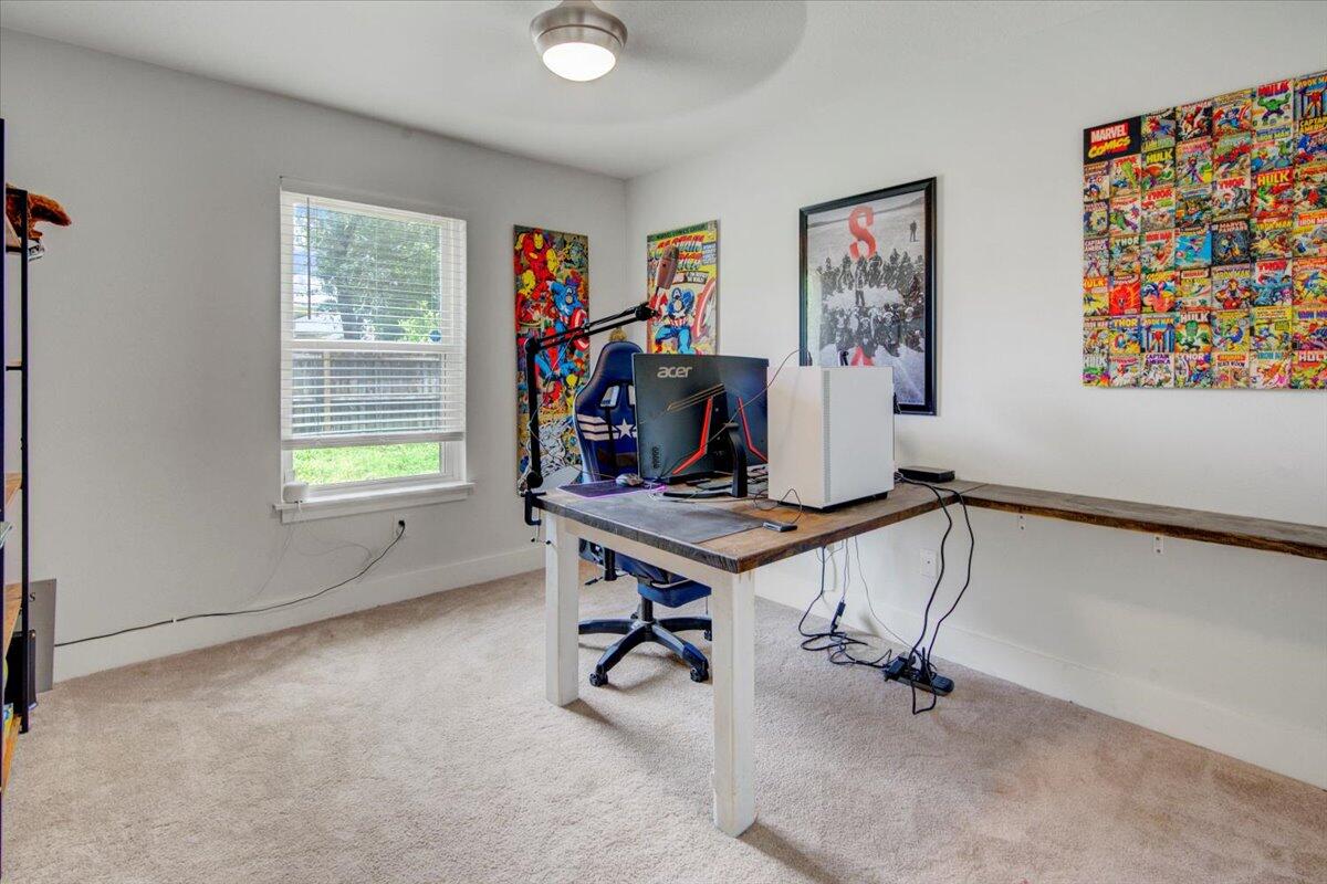 CASTELAR - Residential