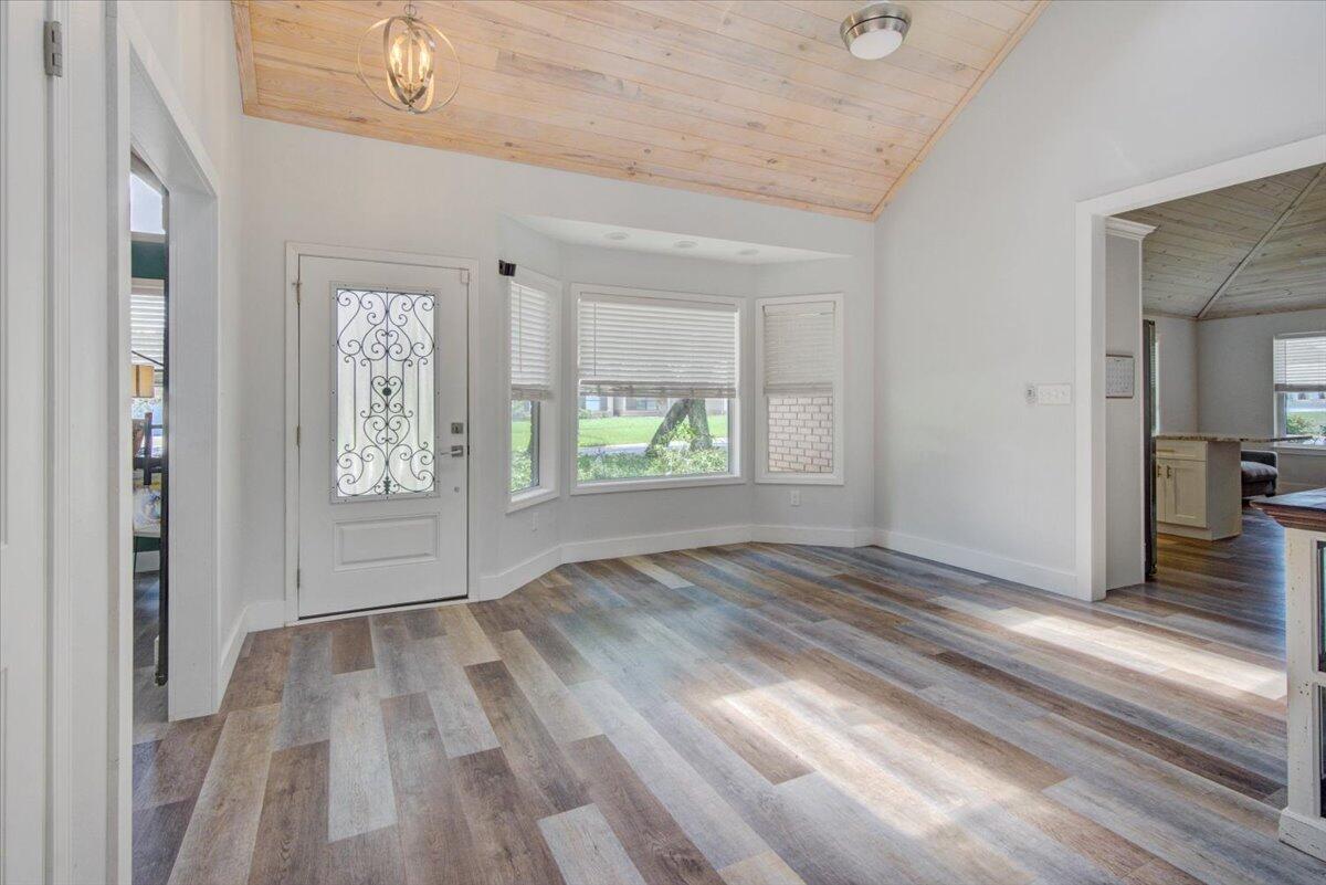 CASTELAR - Residential