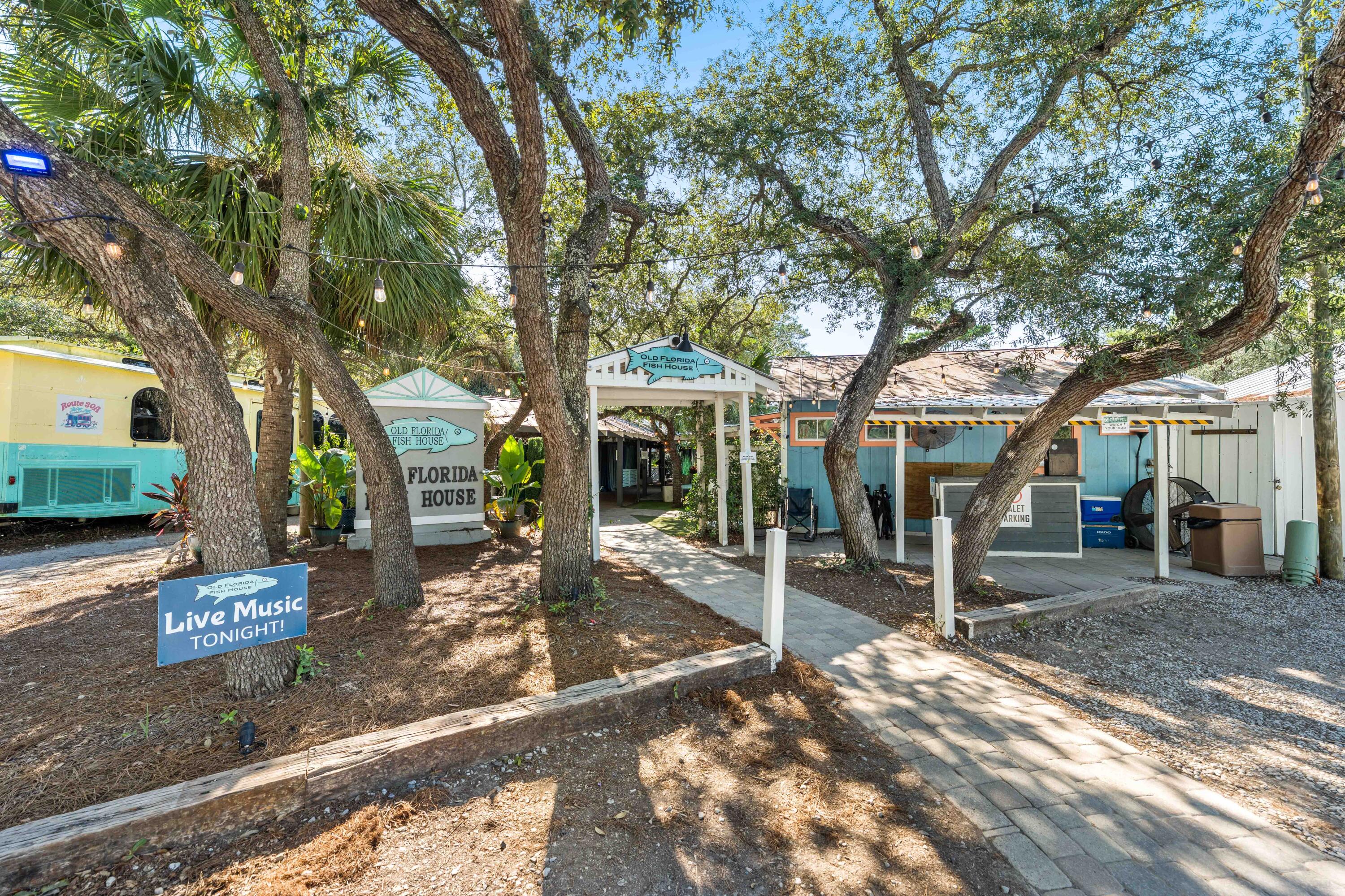 EASTERN LAKE ESTATES - Residential