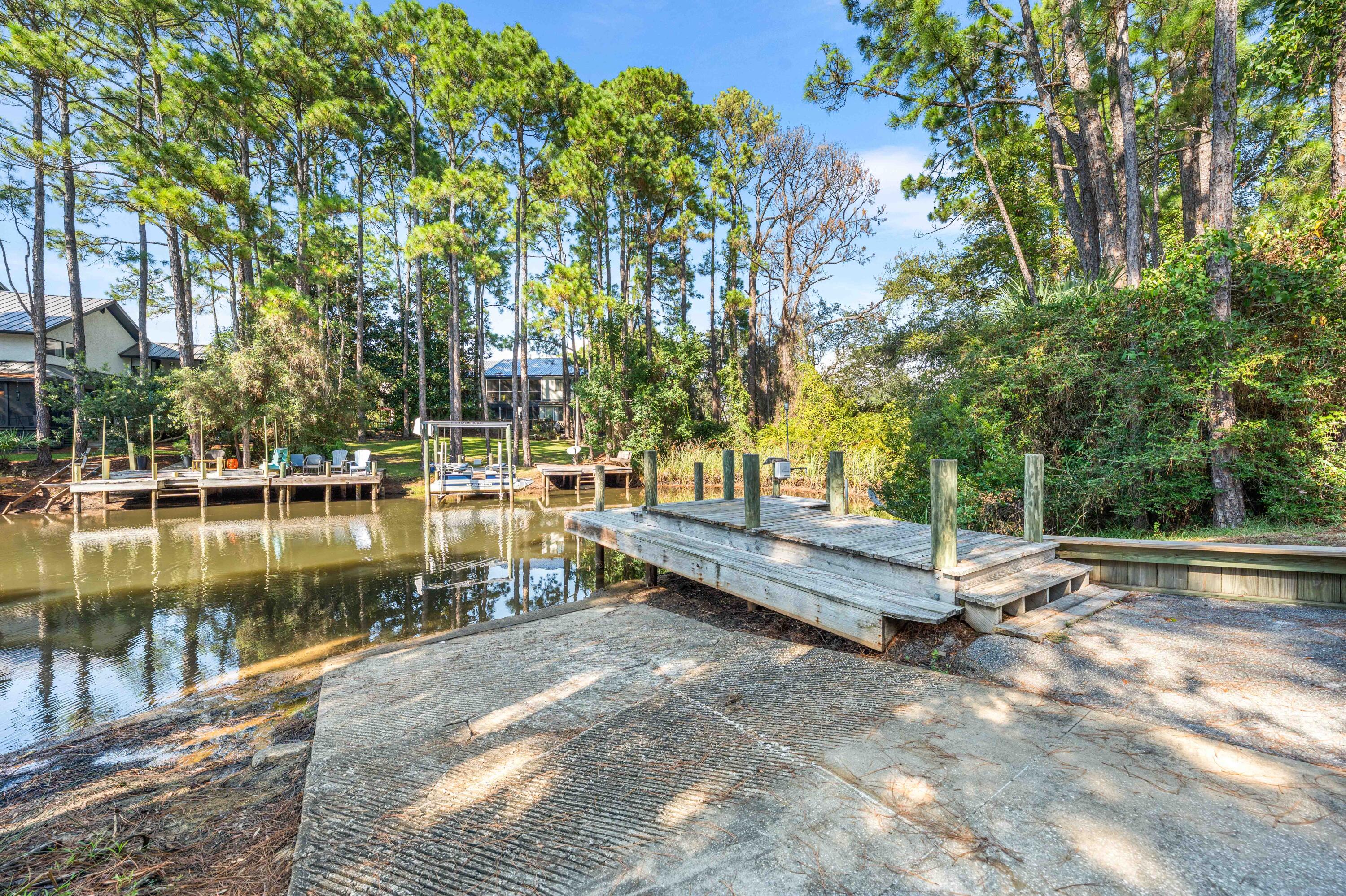 EASTERN LAKE ESTATES - Residential