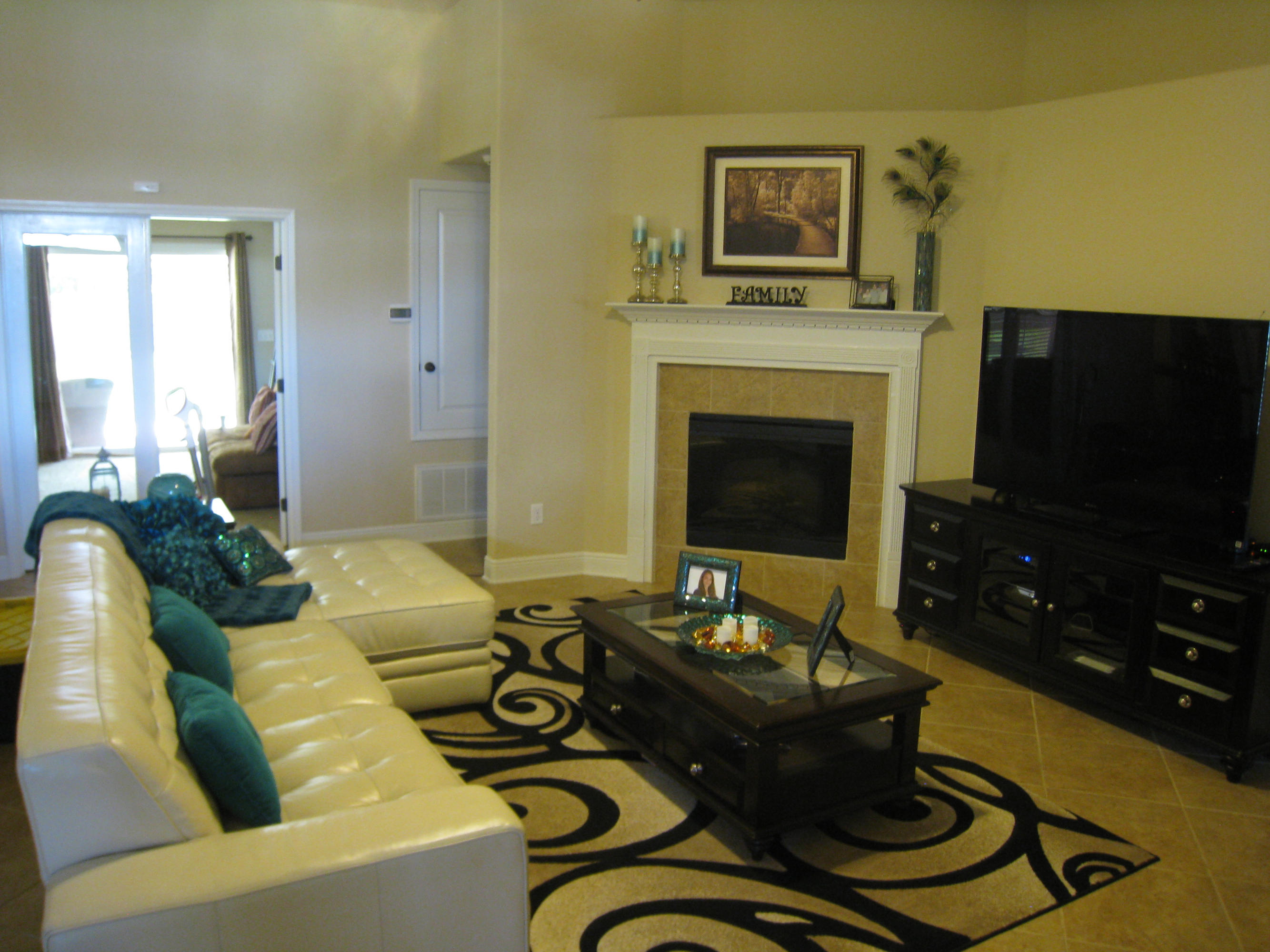 CARDINAL ESTATES - Residential