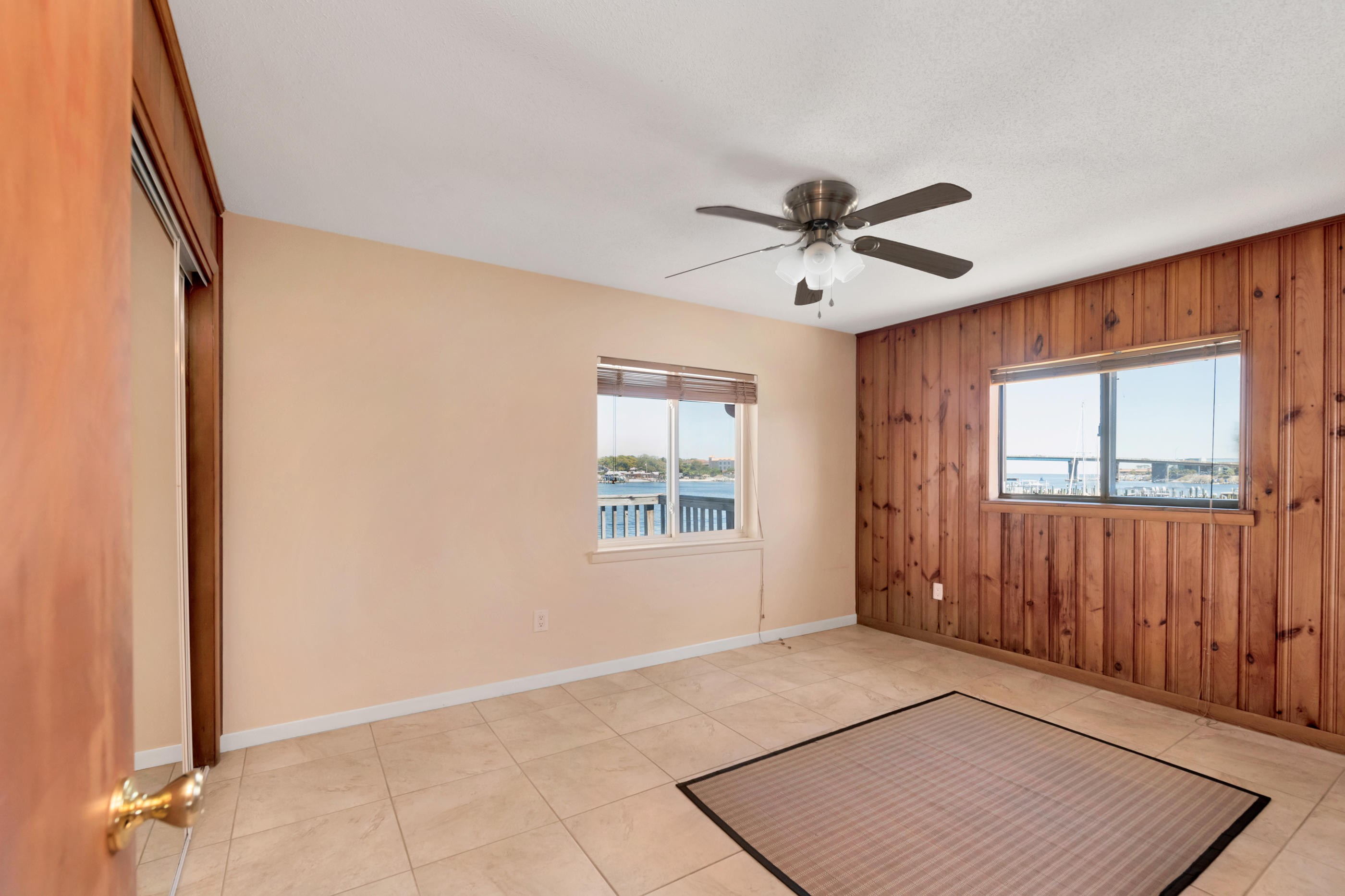 WATERWAY CONDO - Residential