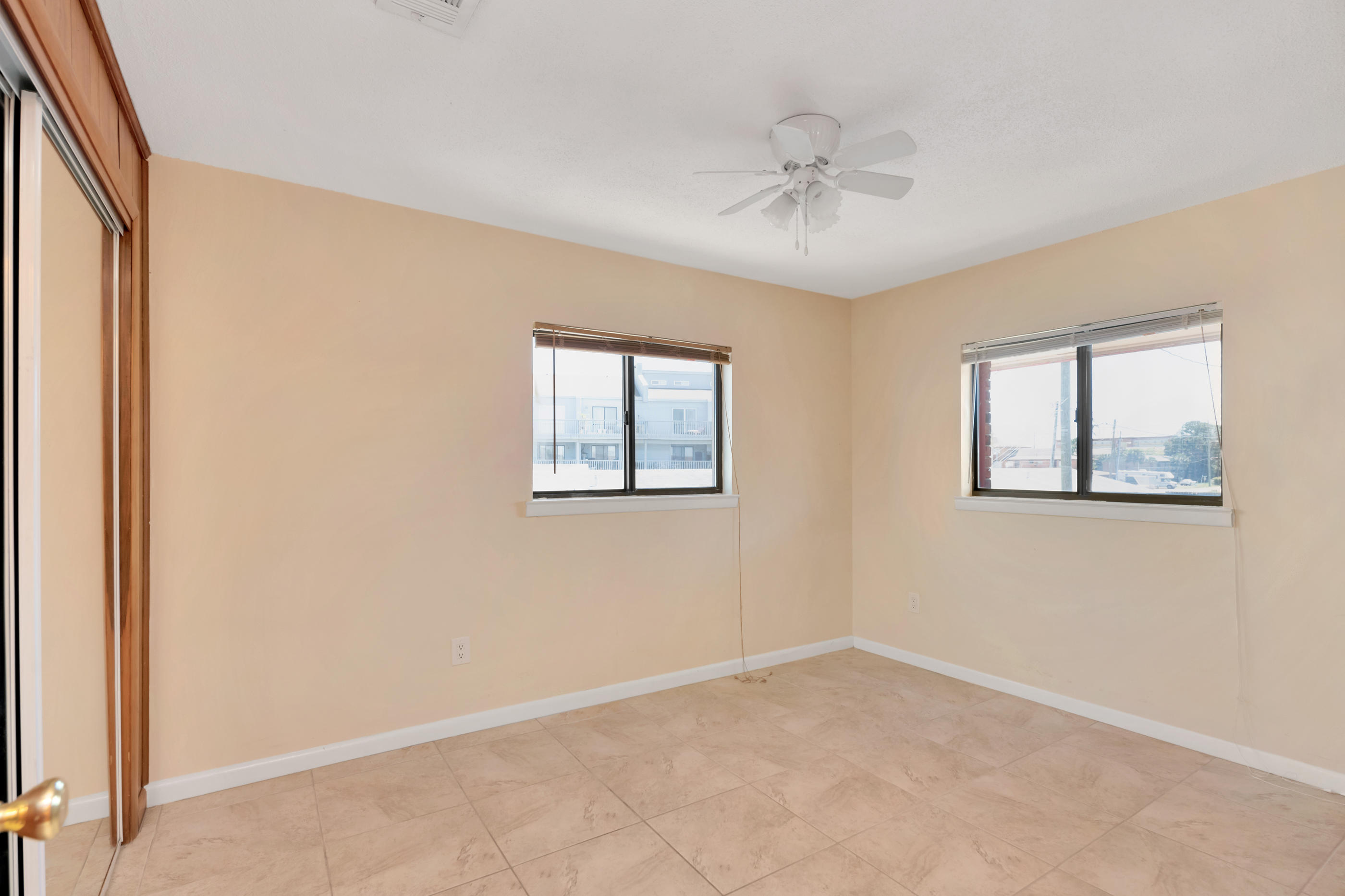 WATERWAY CONDO - Residential