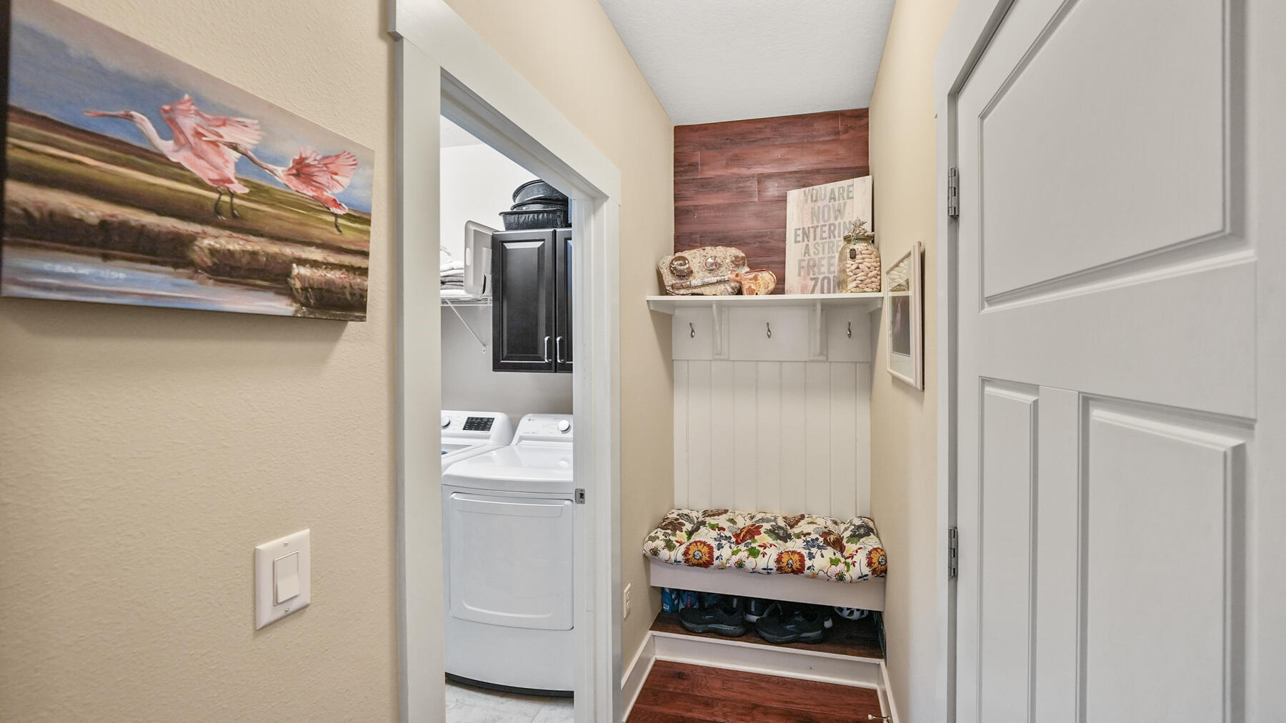 WILD HERON - Residential