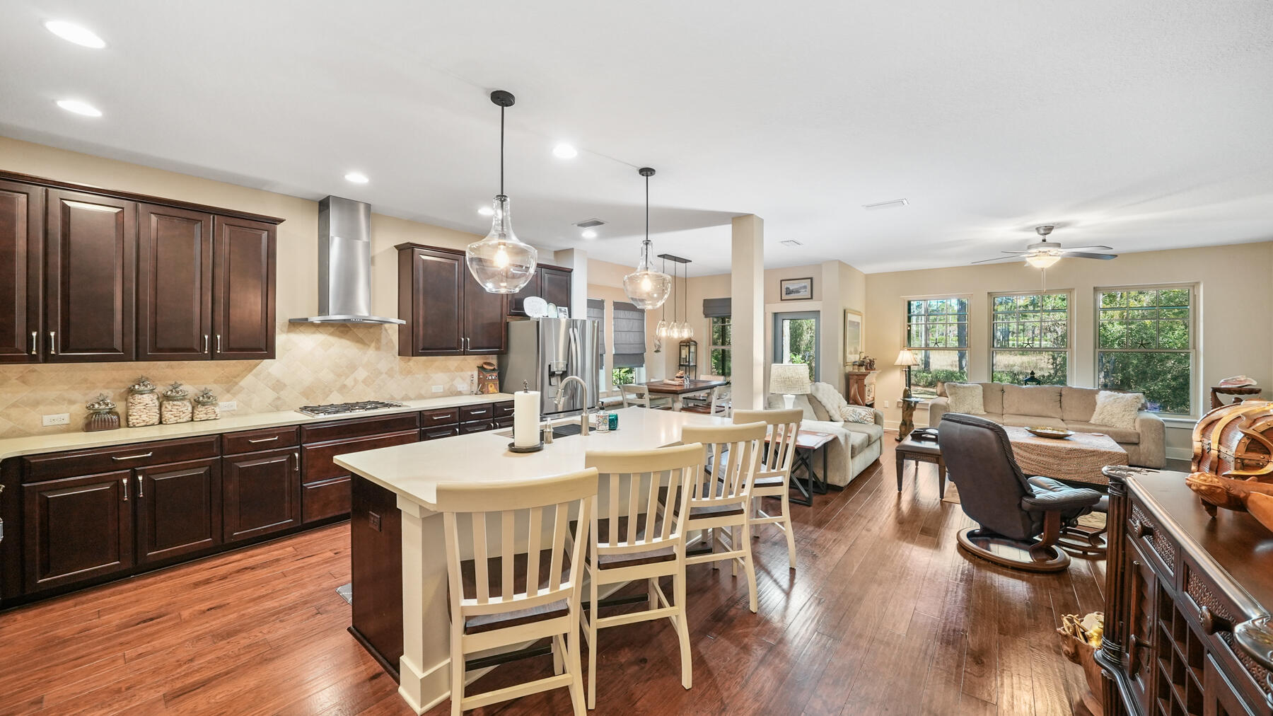 WILD HERON - Residential