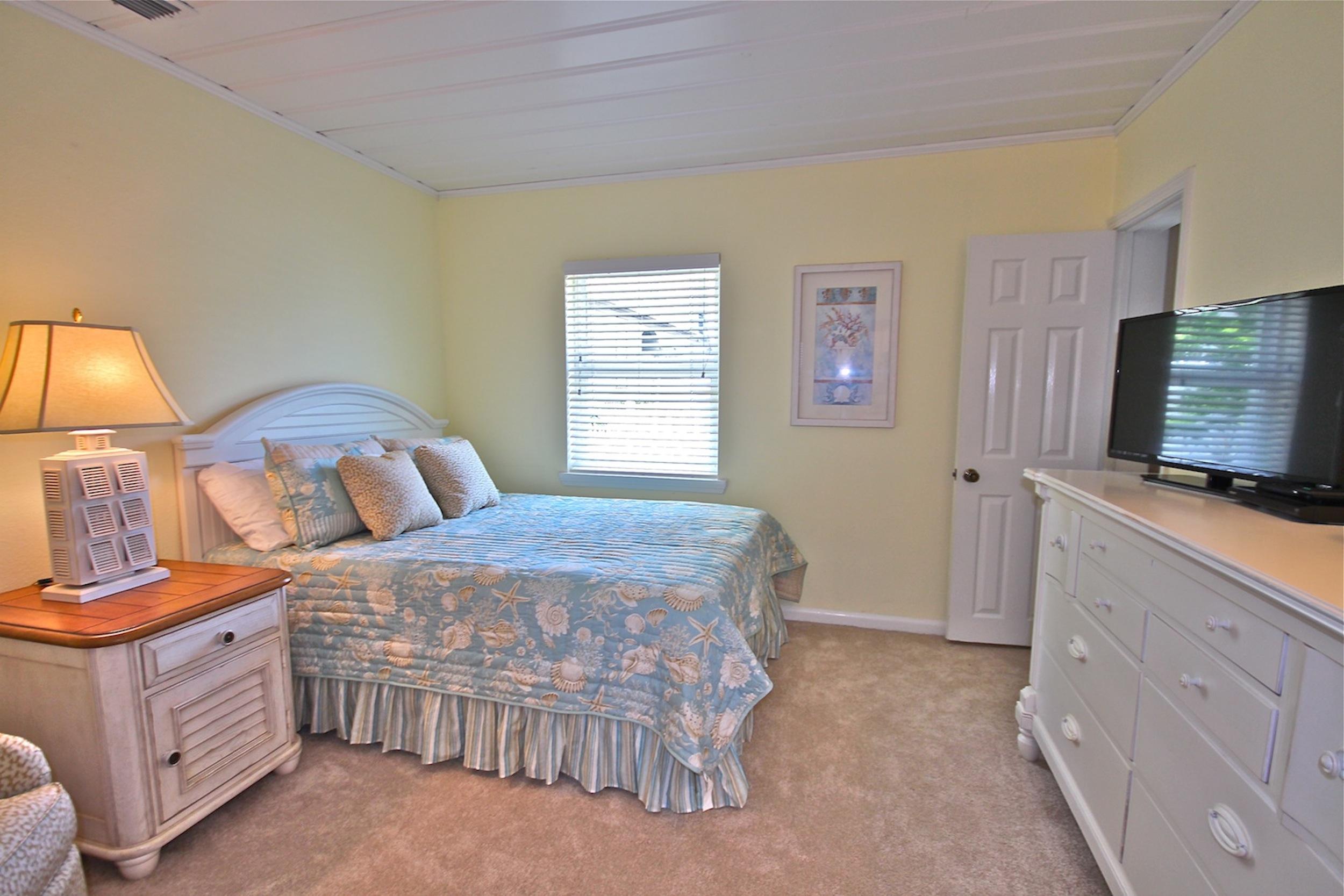 BID-A-WEE Beach - Residential