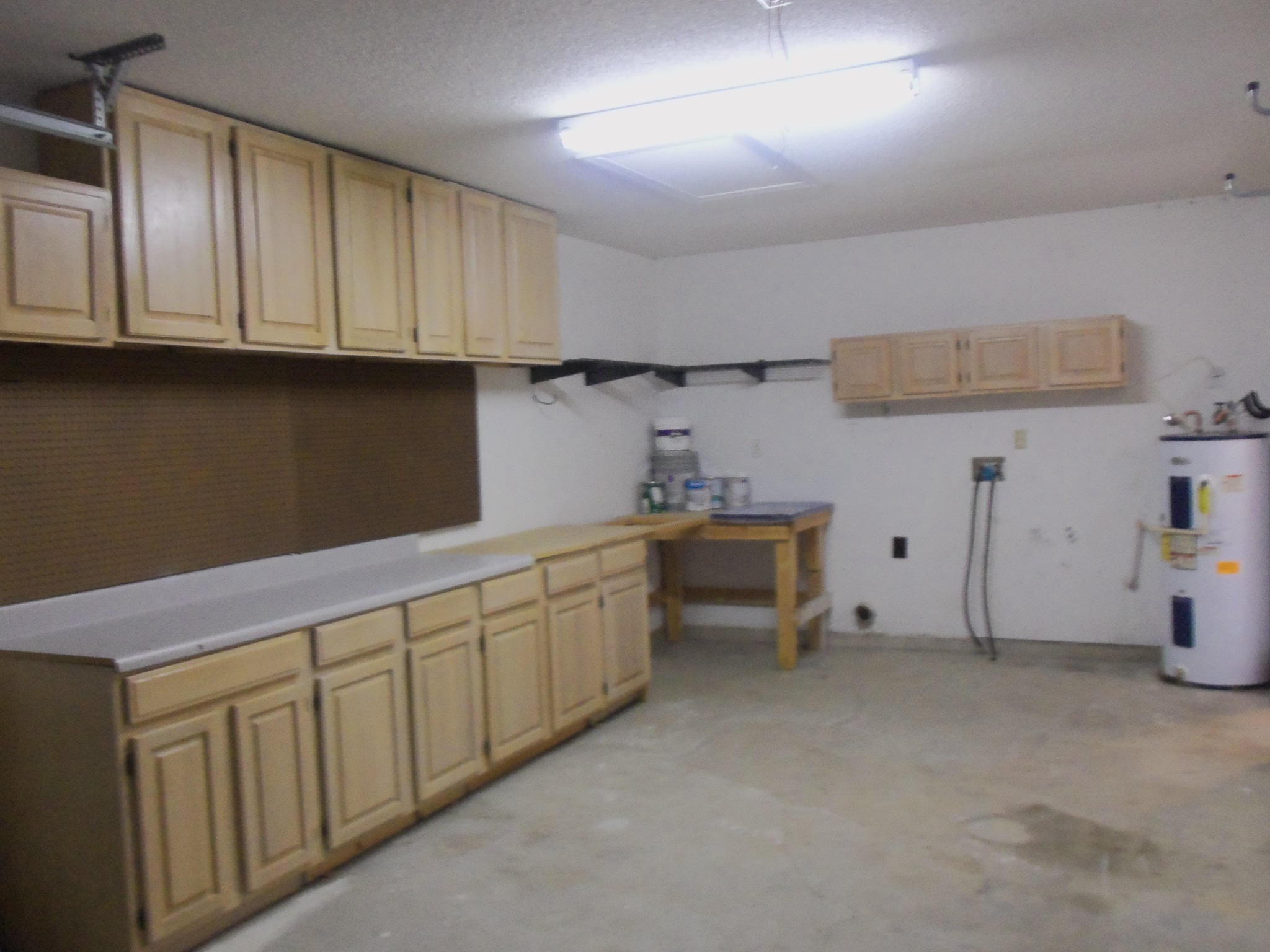 WHISPERING OAKS - Residential Lease