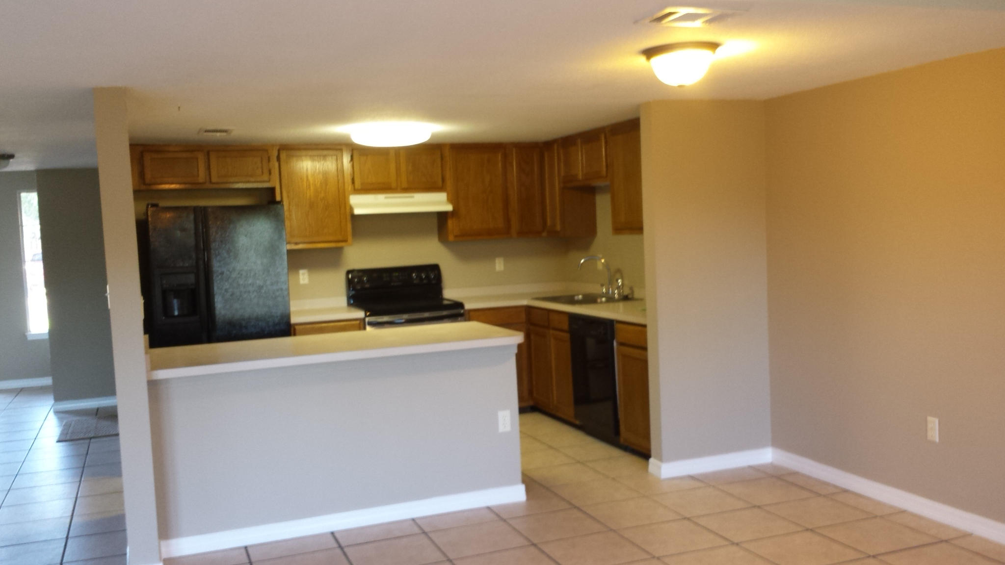 WHISPERING OAKS - Residential Lease