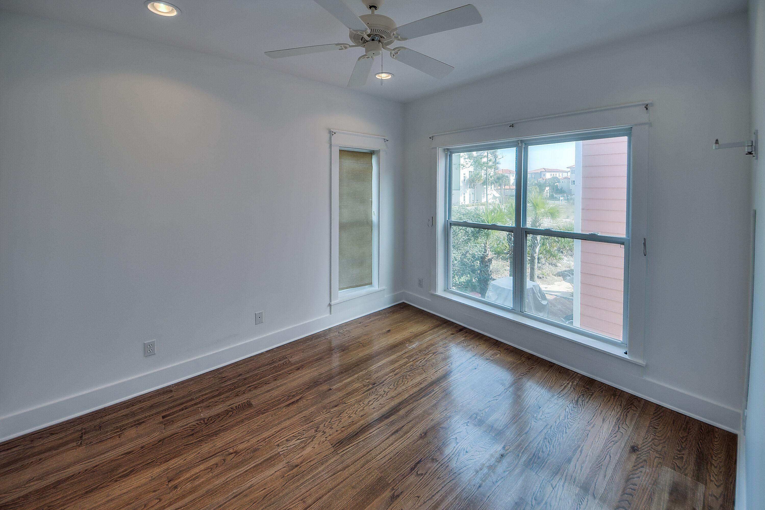 BEACH HAVEN COTTAGES - Residential