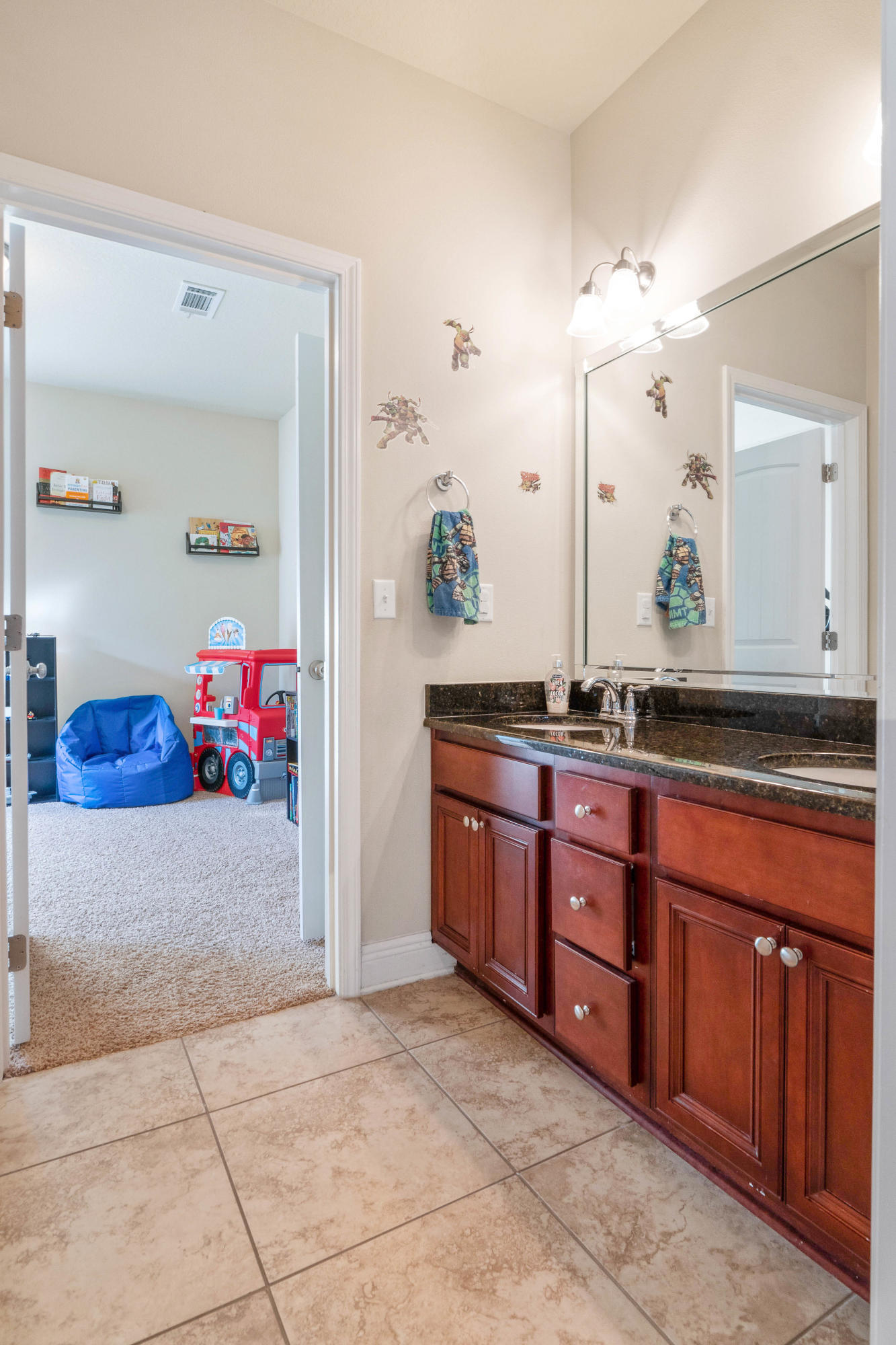 LIBERTY OAKS - Residential