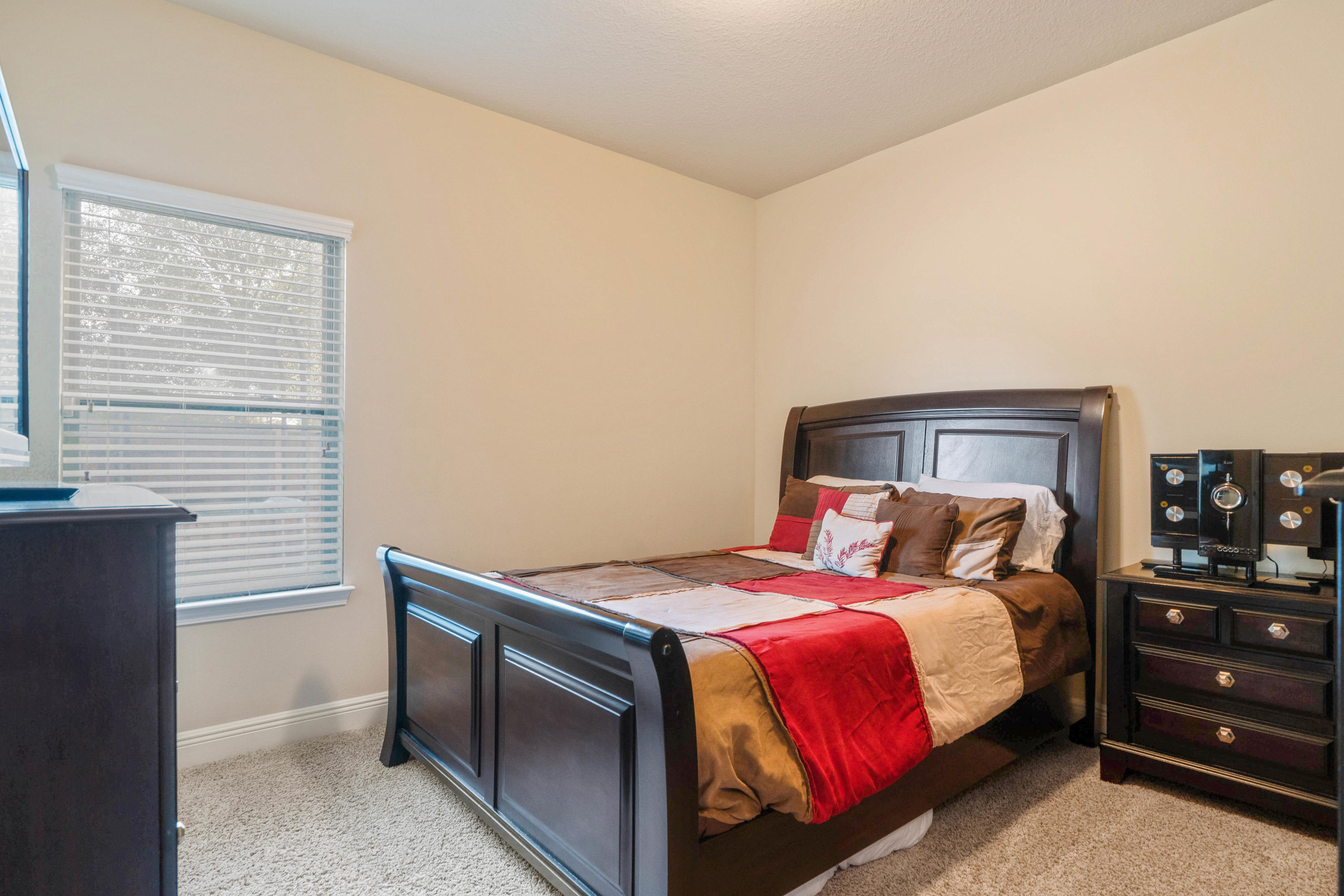 LIBERTY OAKS - Residential