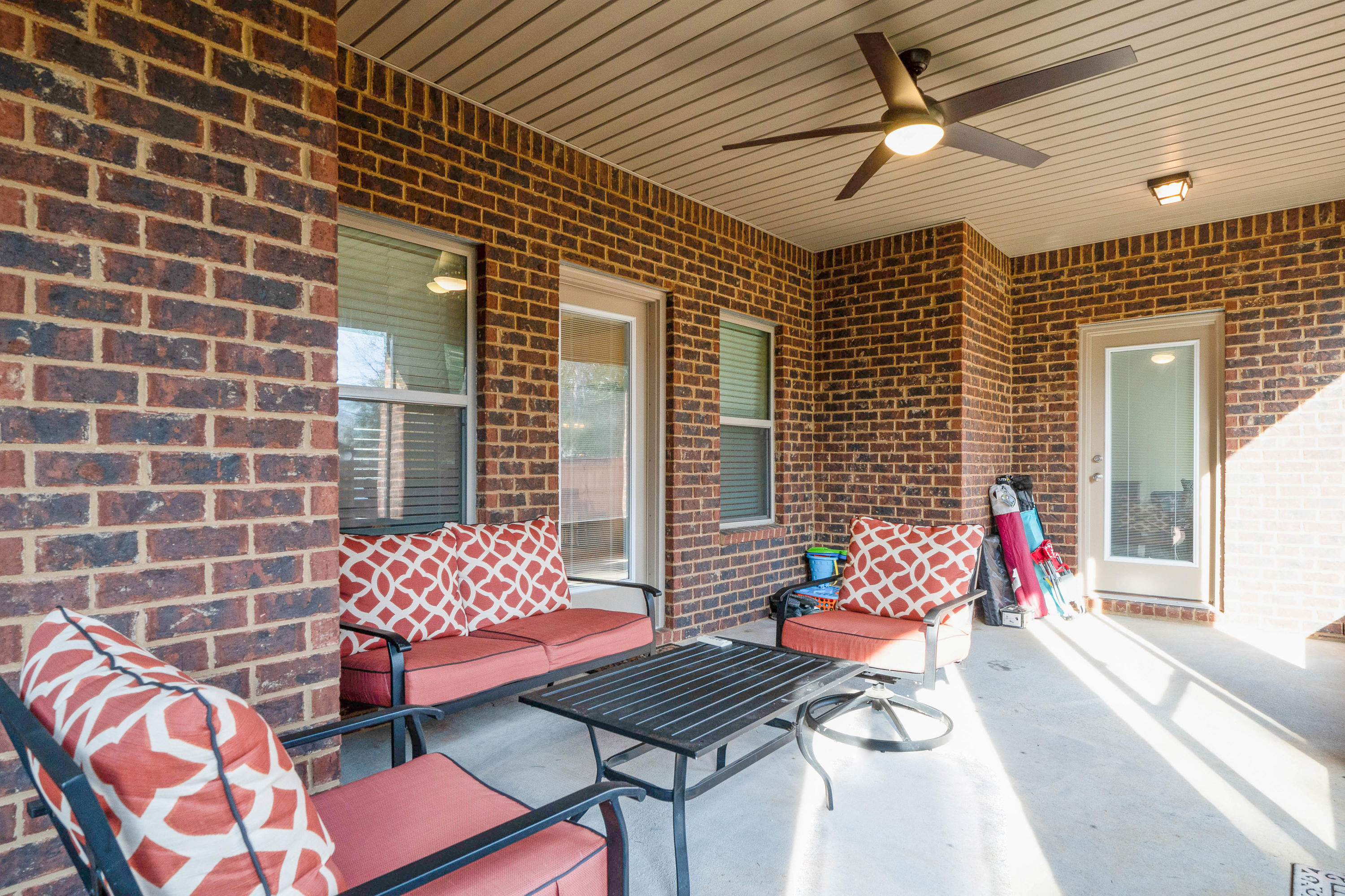 LIBERTY OAKS - Residential