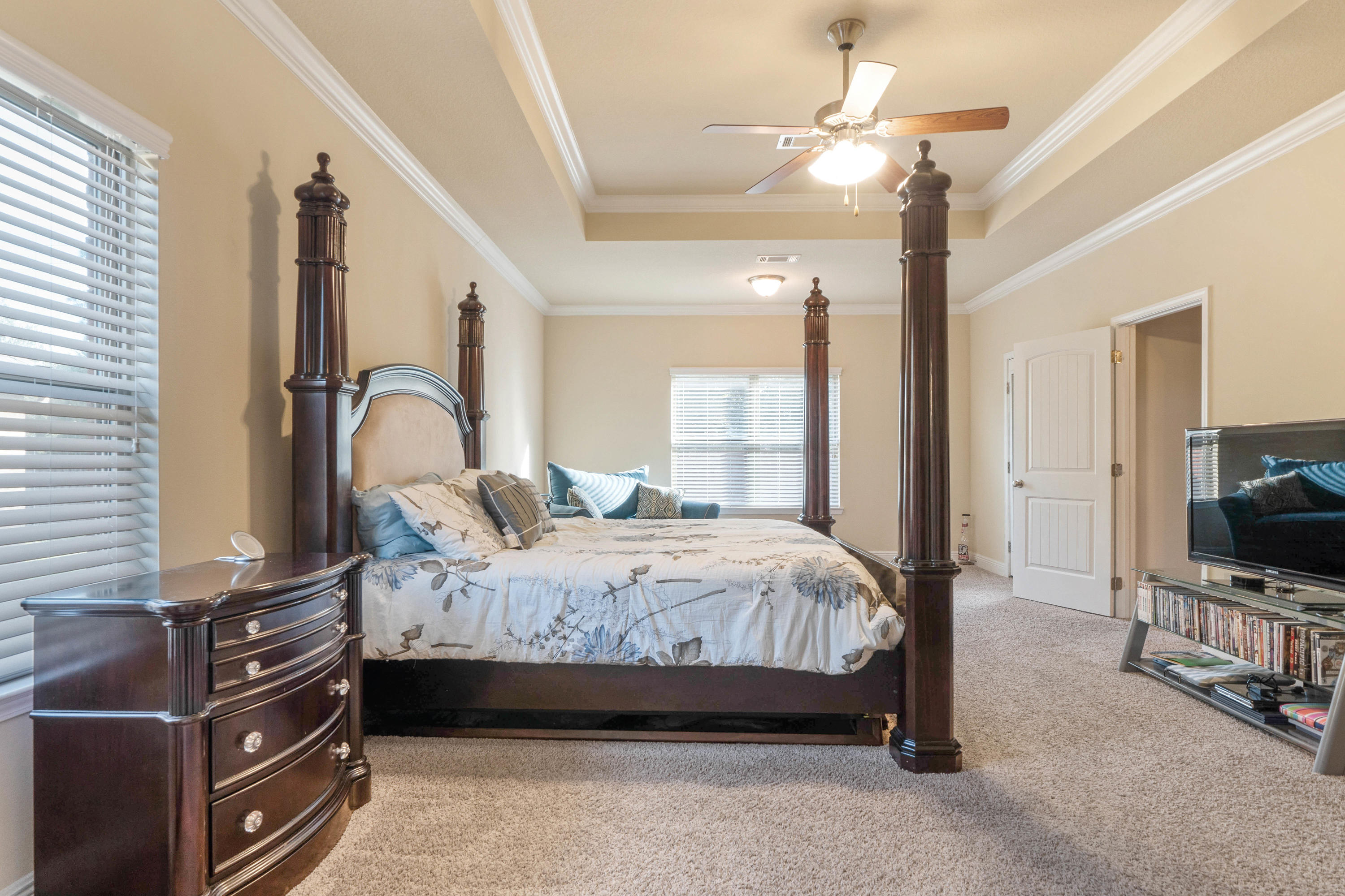 LIBERTY OAKS - Residential