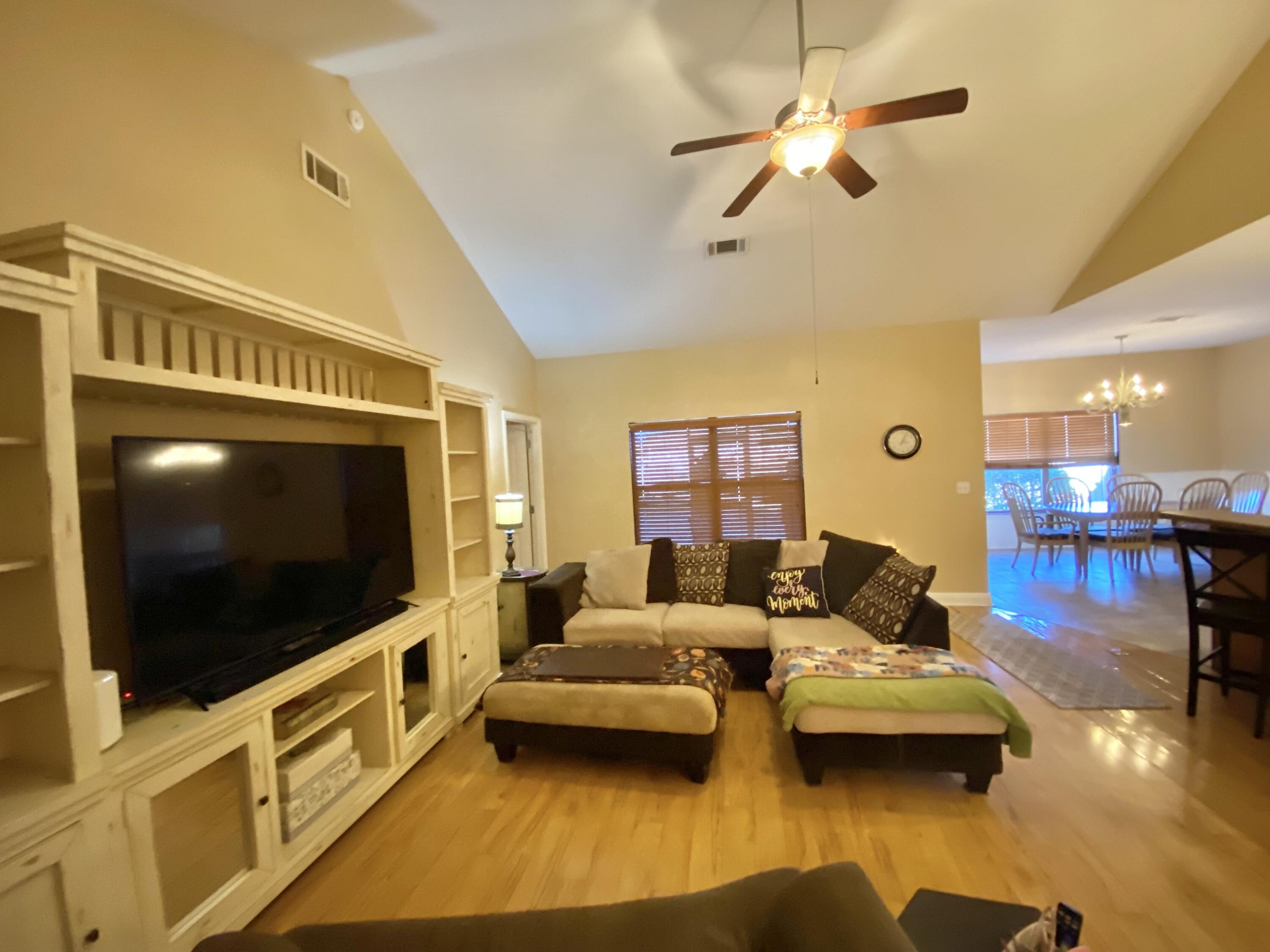 ROLLING RIDGE S/D - Residential