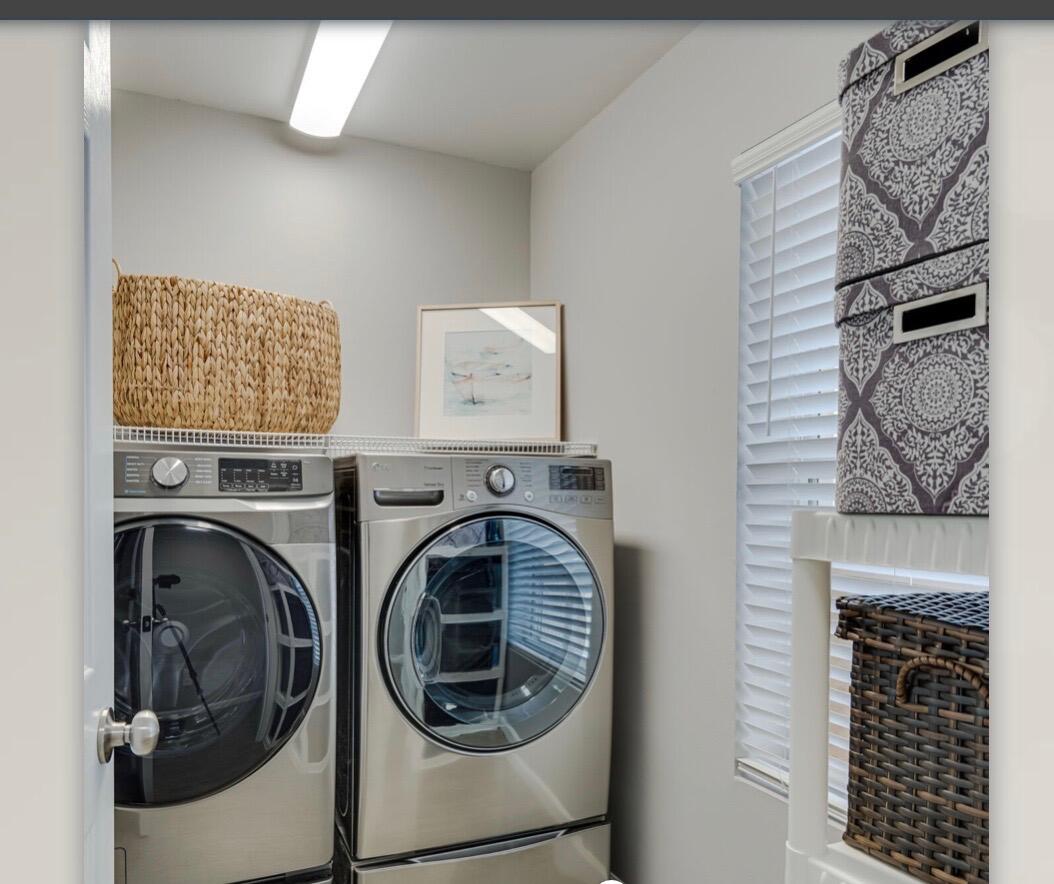 CIBONEY CONDO - Residential