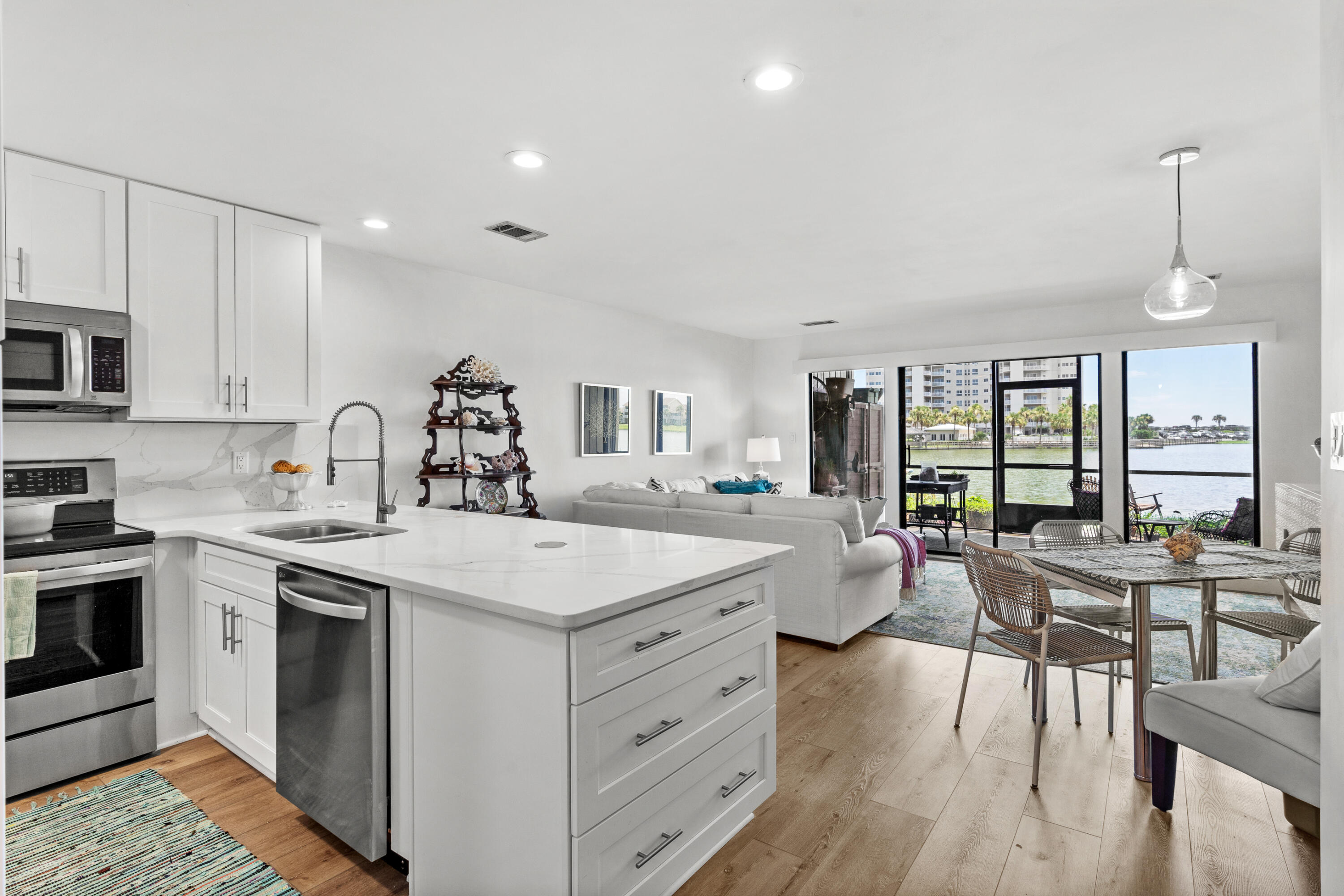 Seascape Condo Phase 7 Subphase 4 - Residential