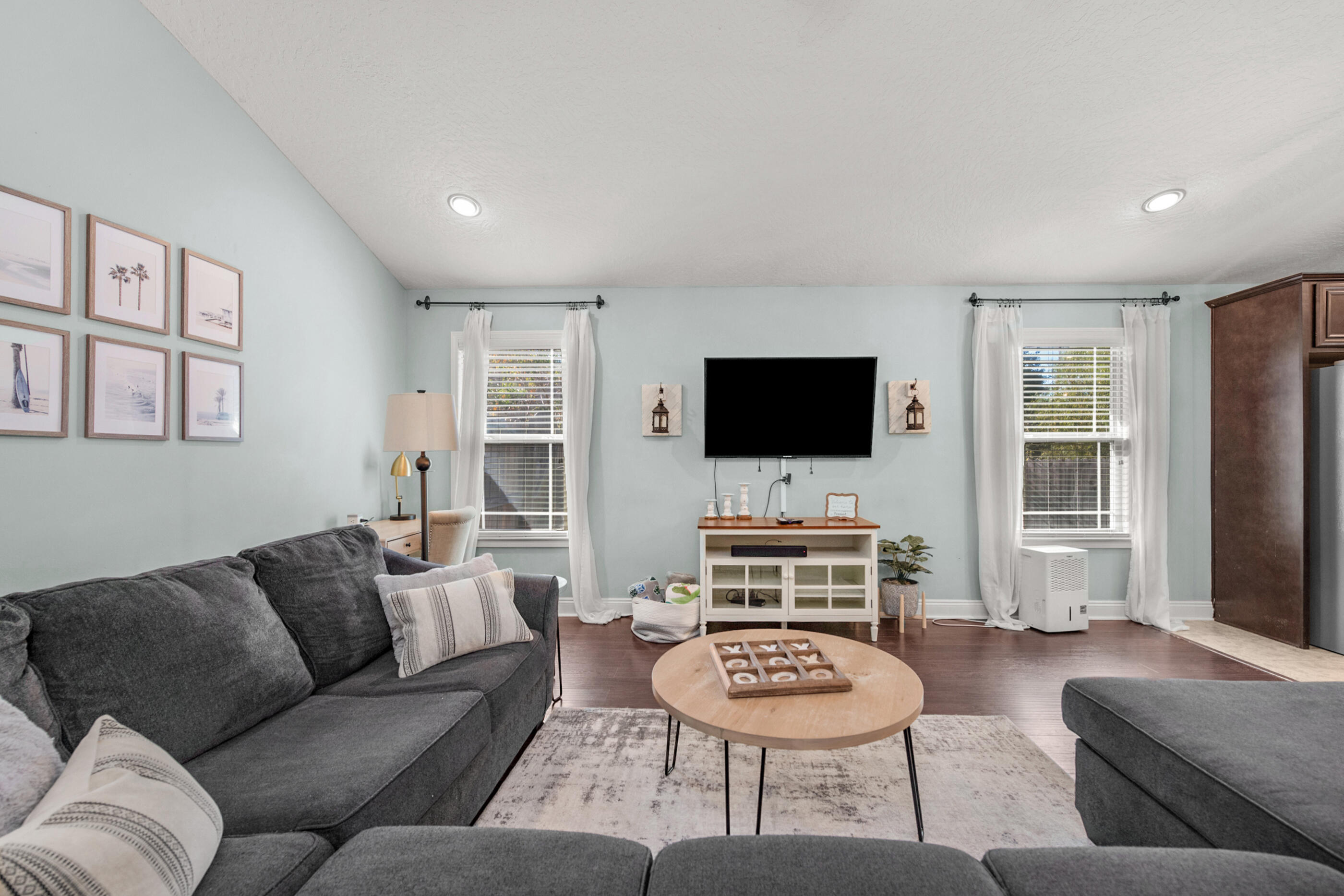 COTTAGES AT EAST RIVER - Residential