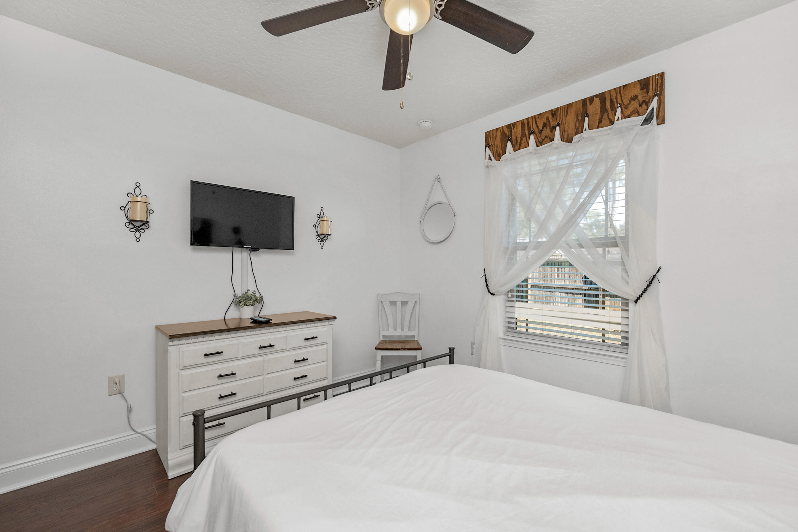 COTTAGES AT EAST RIVER - Residential