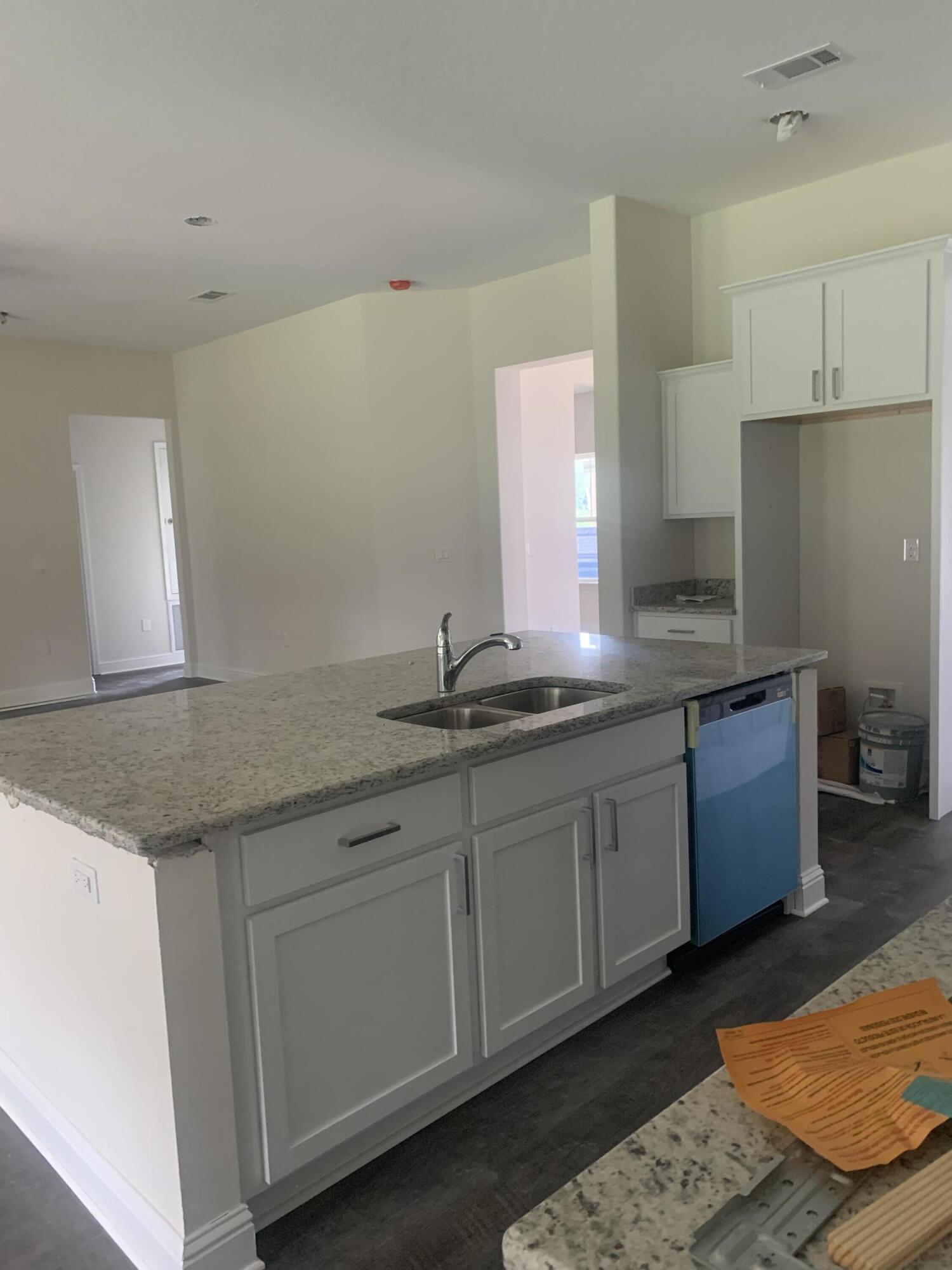 NAVARRE 2ND ADDITION - Residential