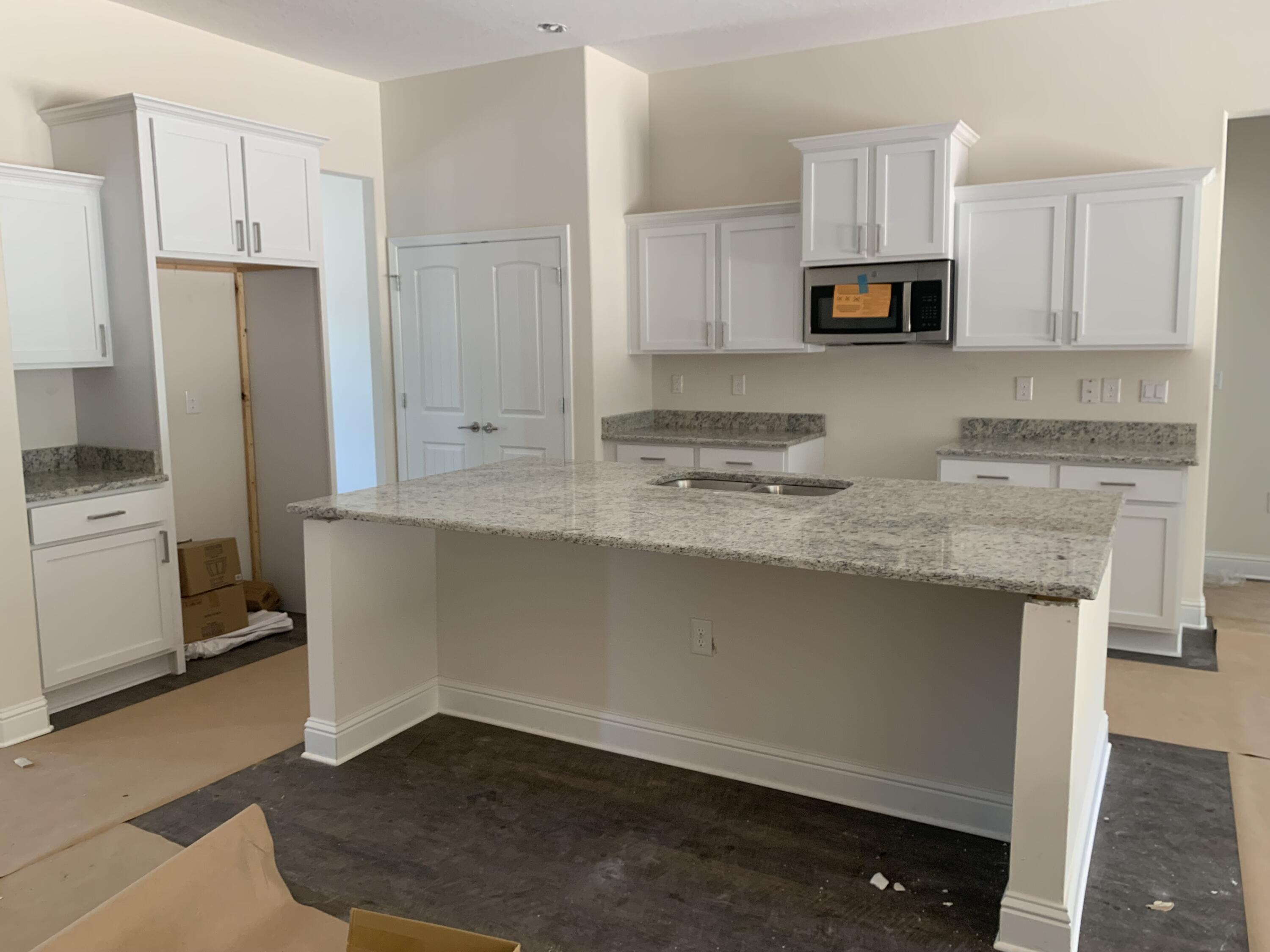 NAVARRE 2ND ADDITION - Residential