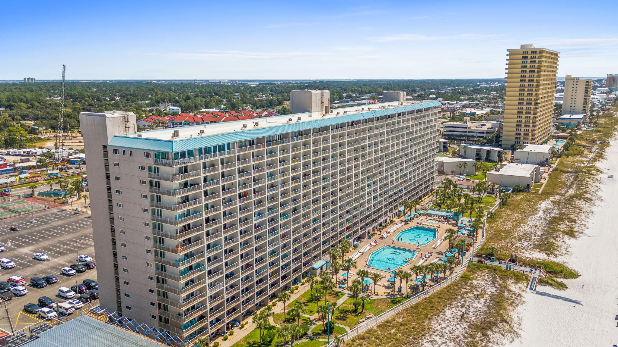 SUMMIT CONDOMINIUM, THE - Residential