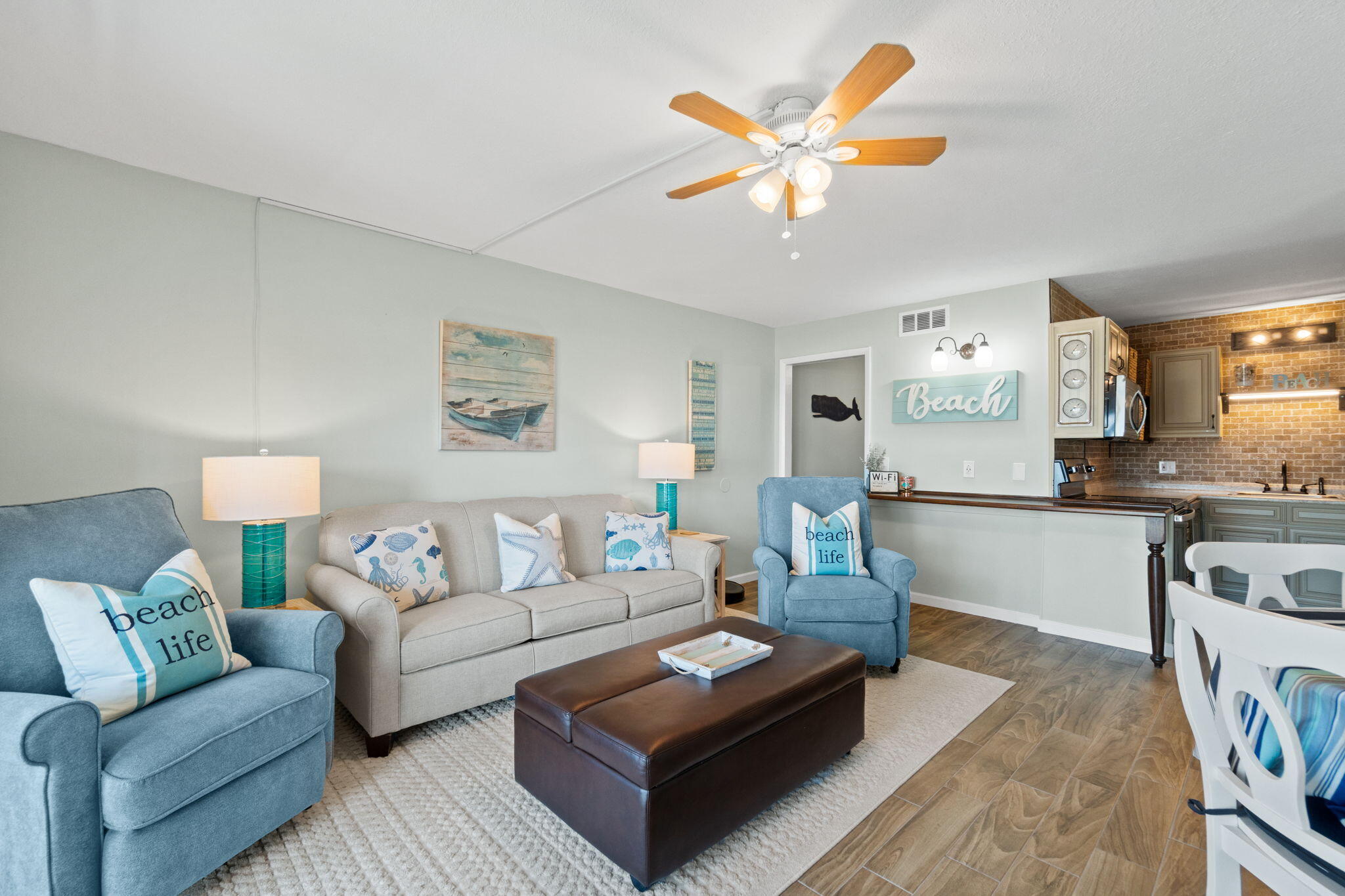 SUMMIT CONDOMINIUM, THE - Residential