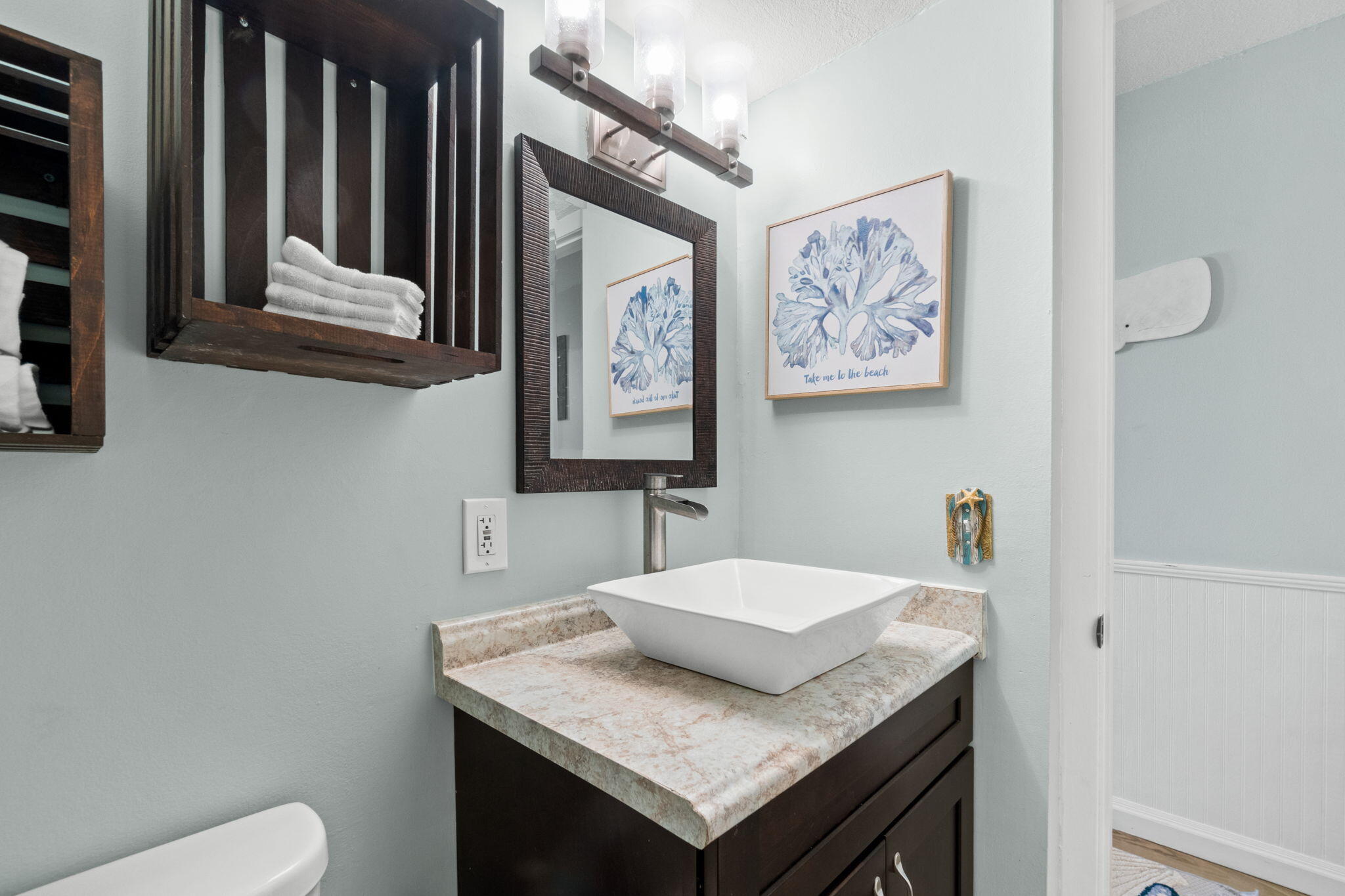 SUMMIT CONDOMINIUM, THE - Residential