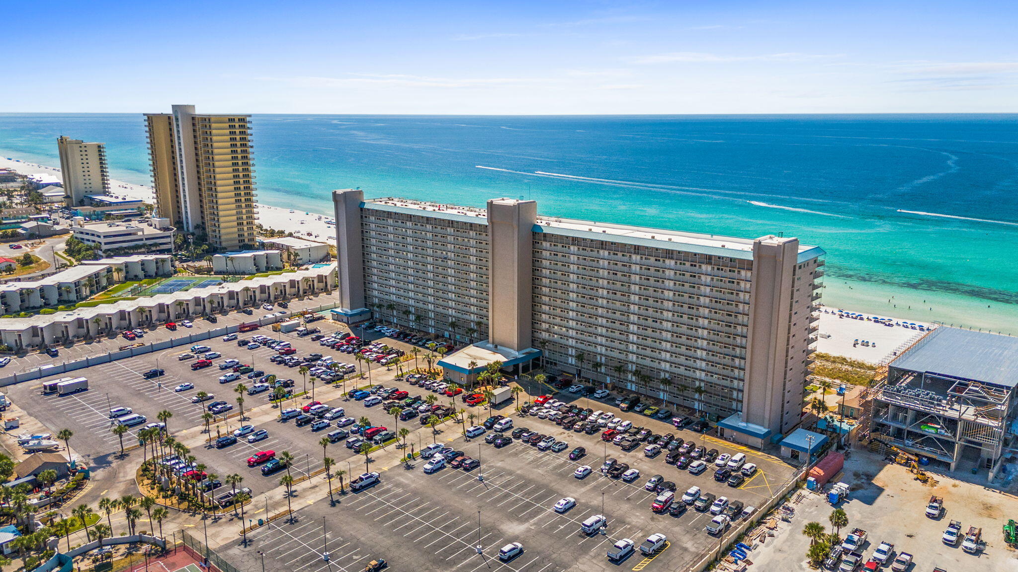 SUMMIT CONDOMINIUM, THE - Residential