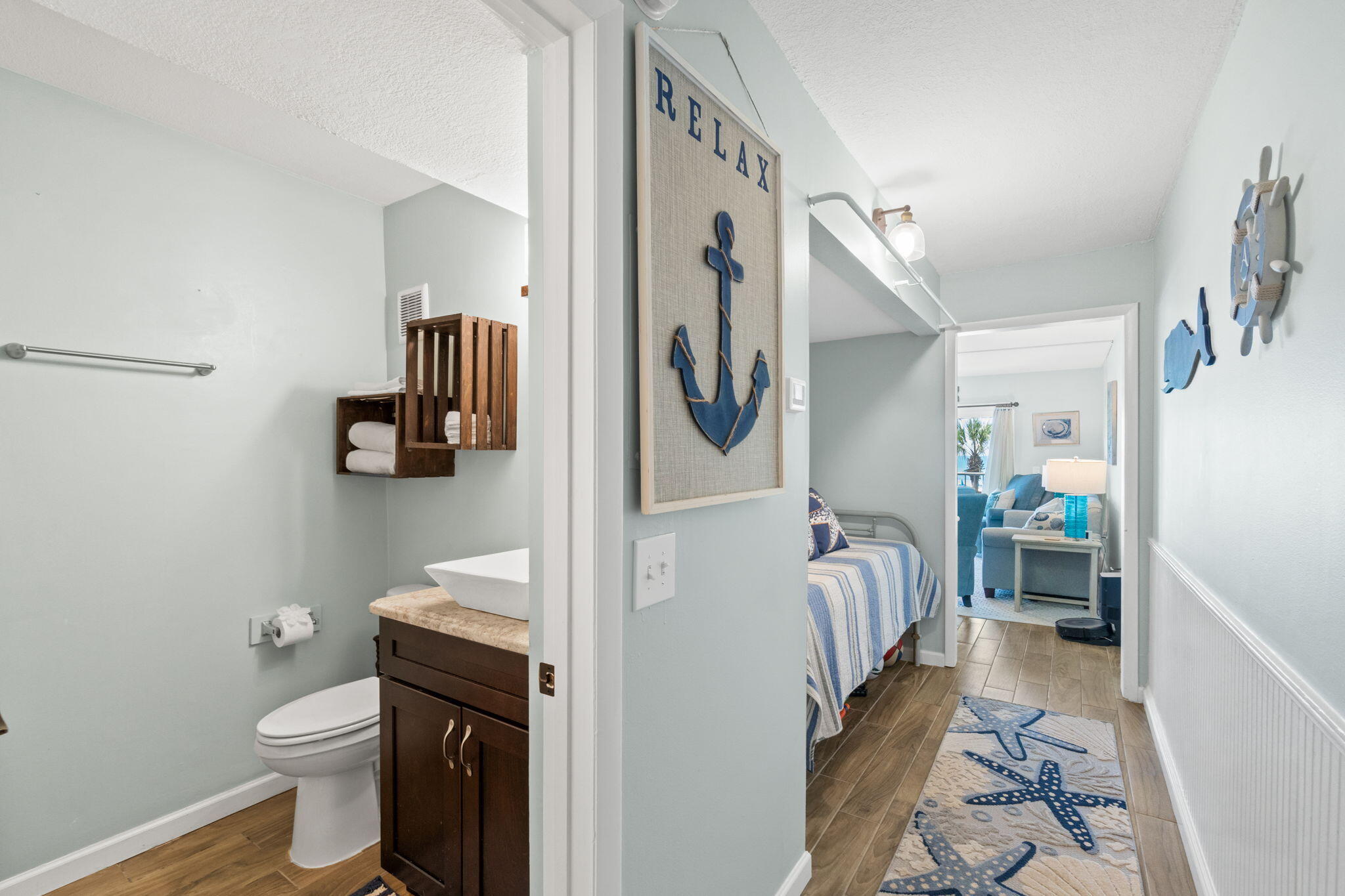 SUMMIT CONDOMINIUM, THE - Residential