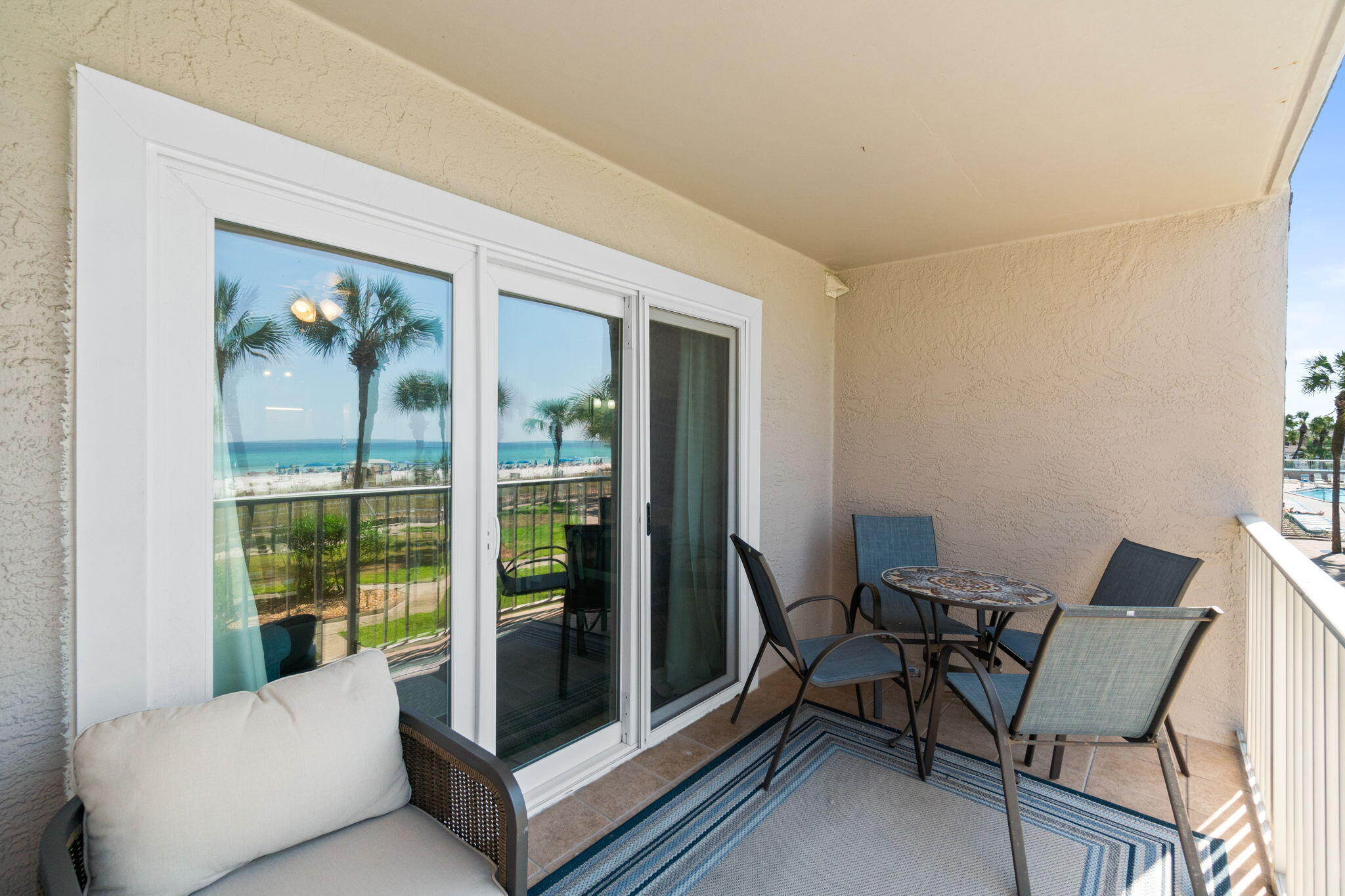 SUMMIT CONDOMINIUM, THE - Residential