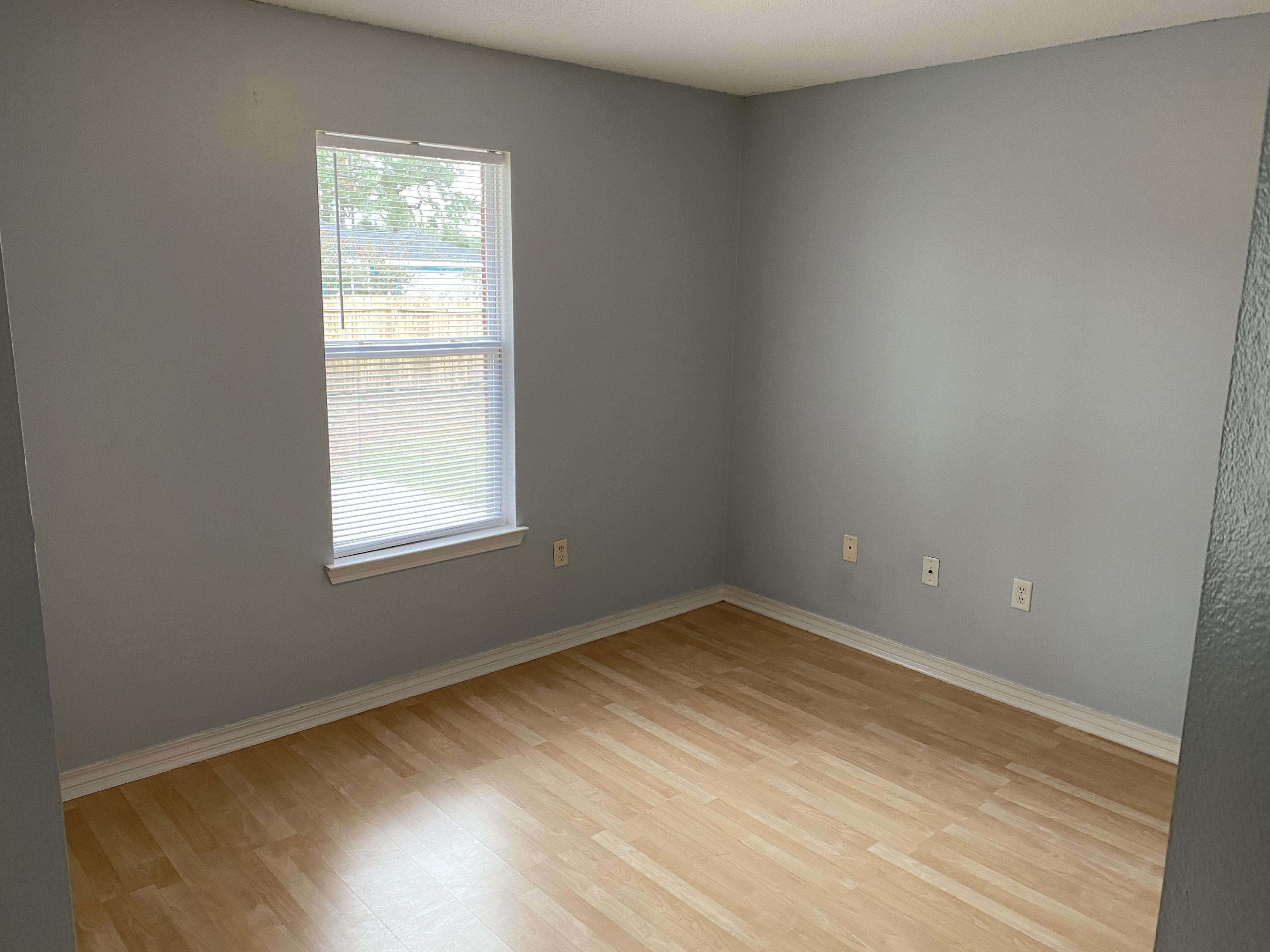 ASHBERRY WOODS - Residential