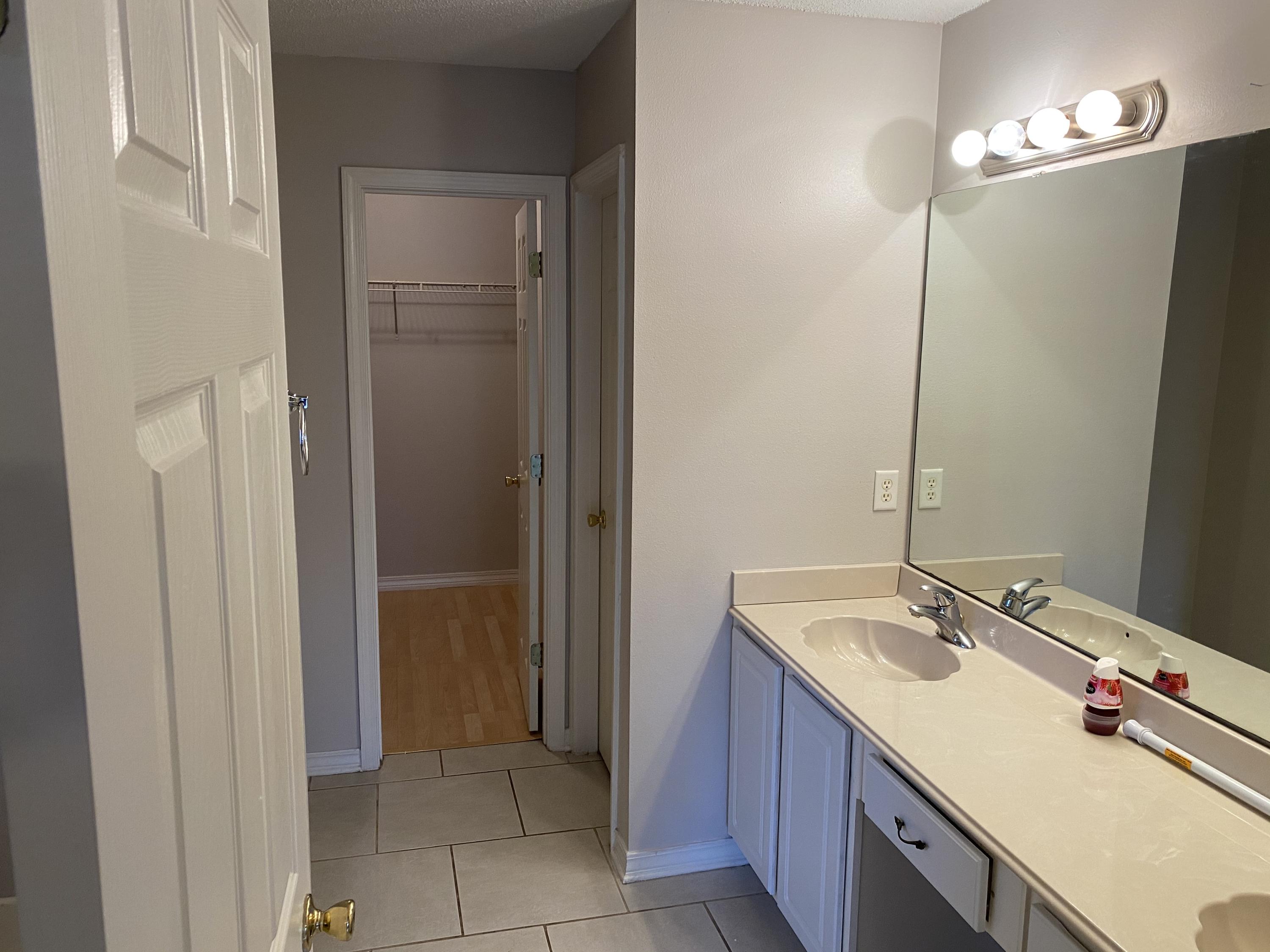 ASHBERRY WOODS - Residential