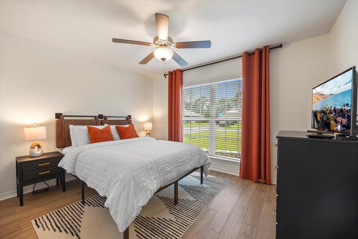 NAVARRE S/D 2ND ADDN - Residential