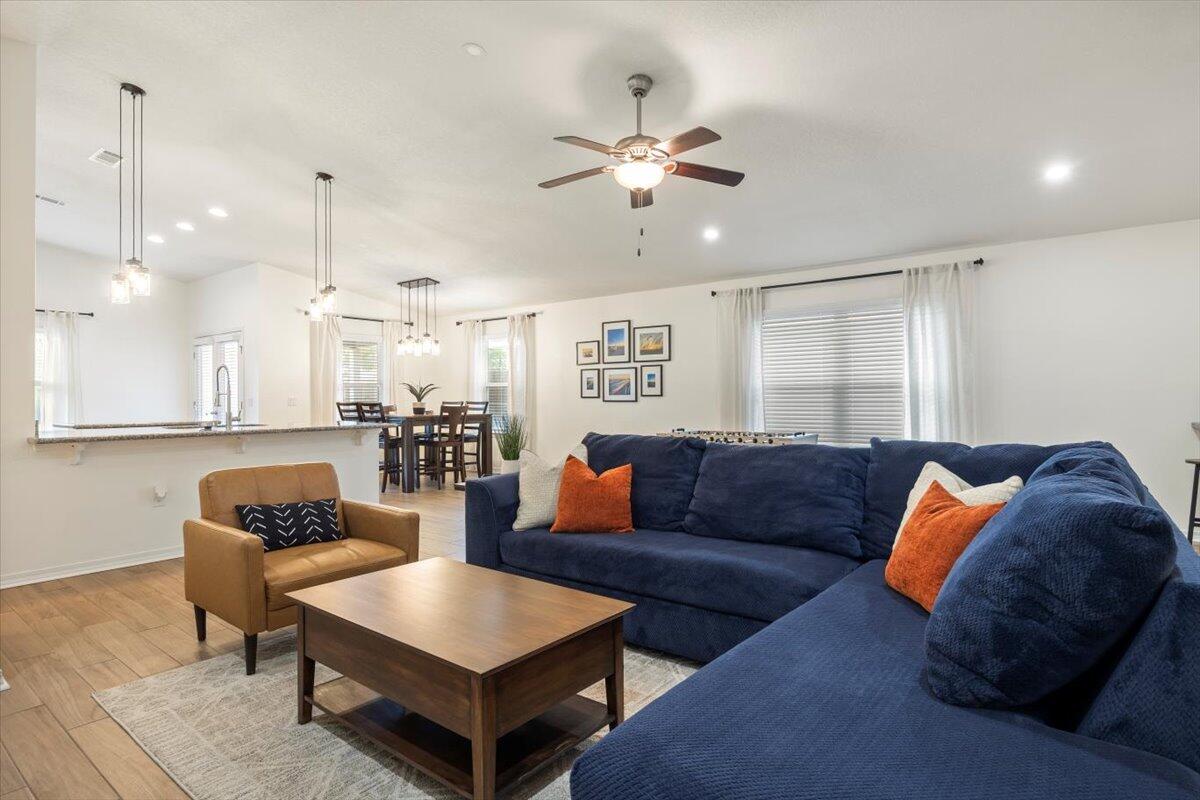 NAVARRE S/D 2ND ADDN - Residential