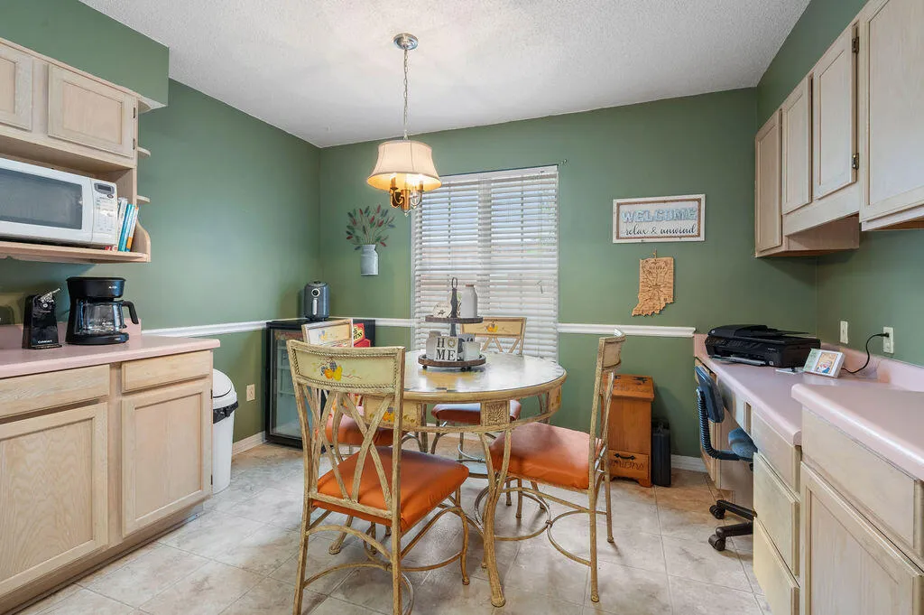 Niceville, Florida 32578, United States, 3 Bedrooms Bedrooms, ,2 BathroomsBathrooms,Residential,Pending,100371