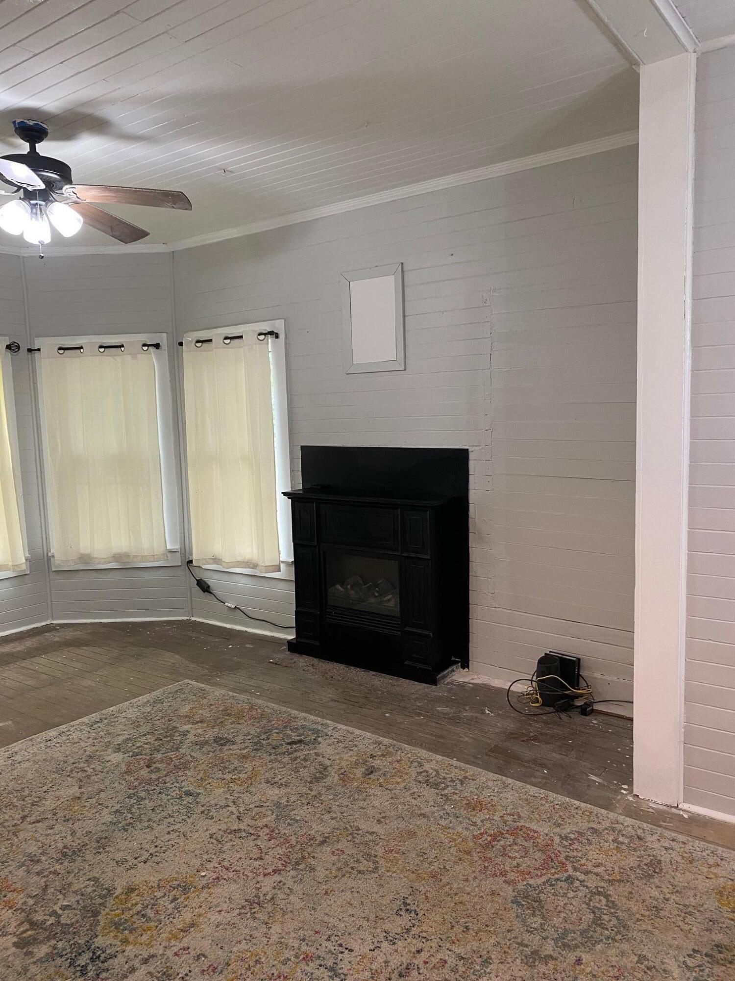 TOWN OF DEFUNIAK SPRINGS - Residential